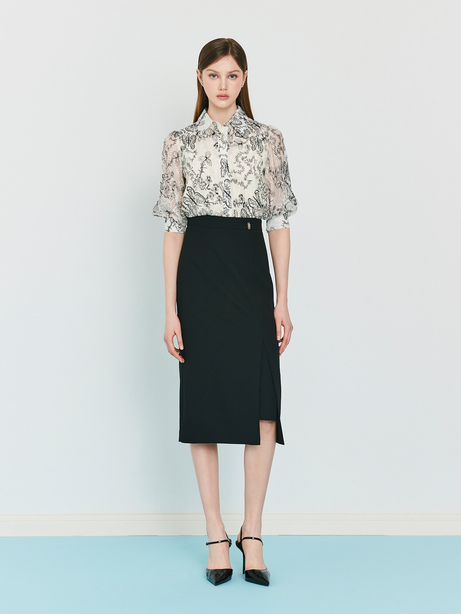 메탈 장식 슬릿 H라인 스커트 (BLACK)