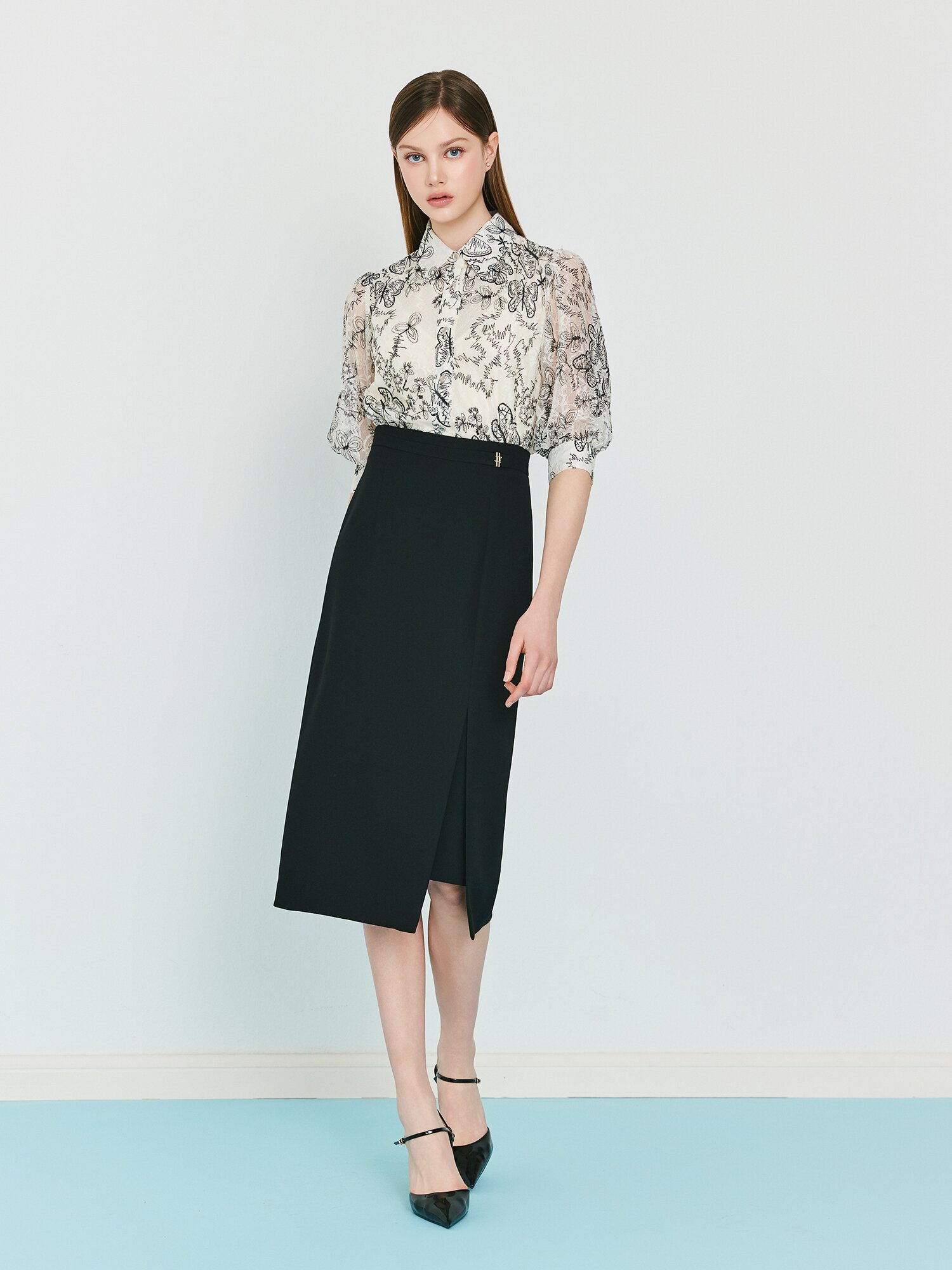 메탈 장식 슬릿 H라인 스커트 (BLACK)