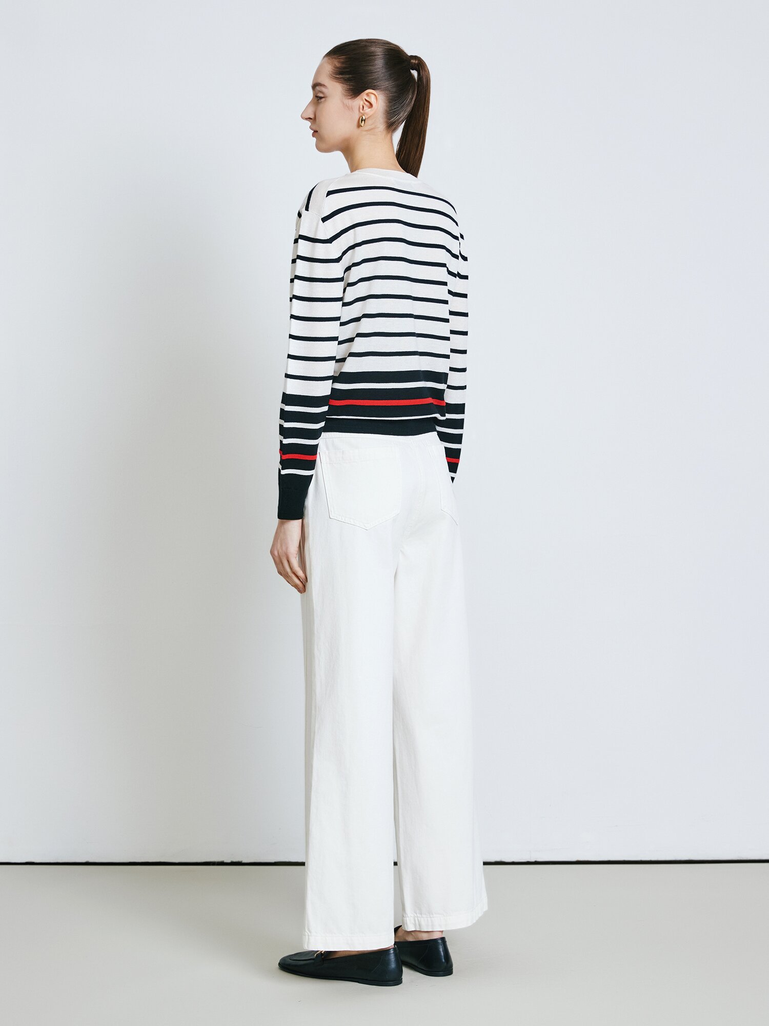 스트라이프 라운드넥 풀오버 니트 (STRIPE BLACK)