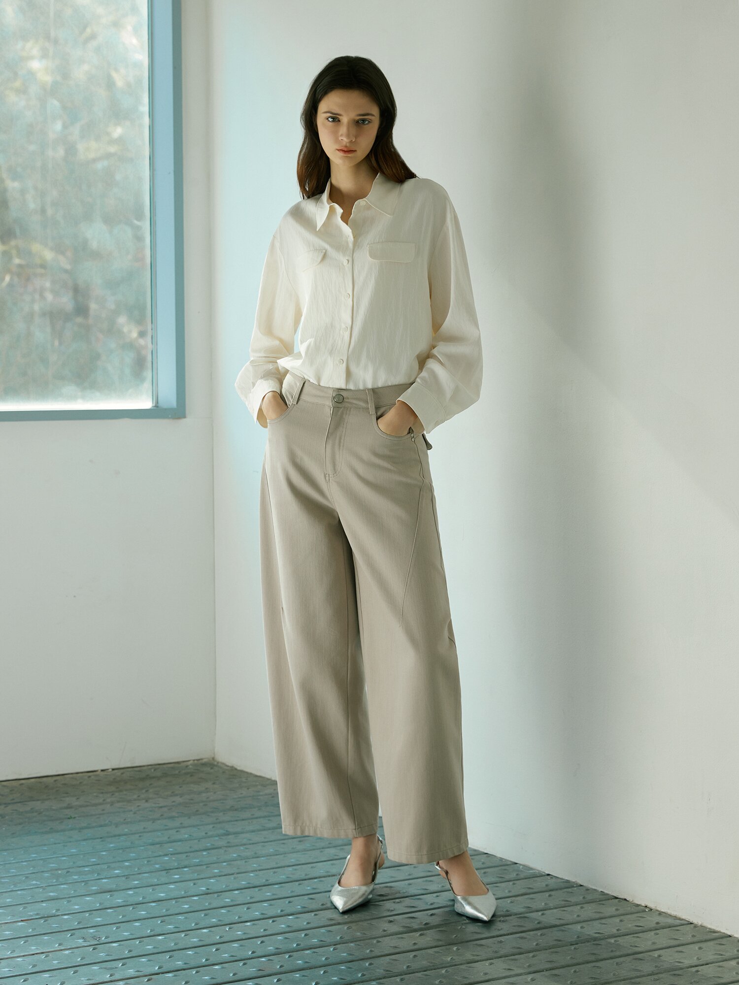 코튼 플랩 포켓 테이퍼드 팬츠 (BEIGE)