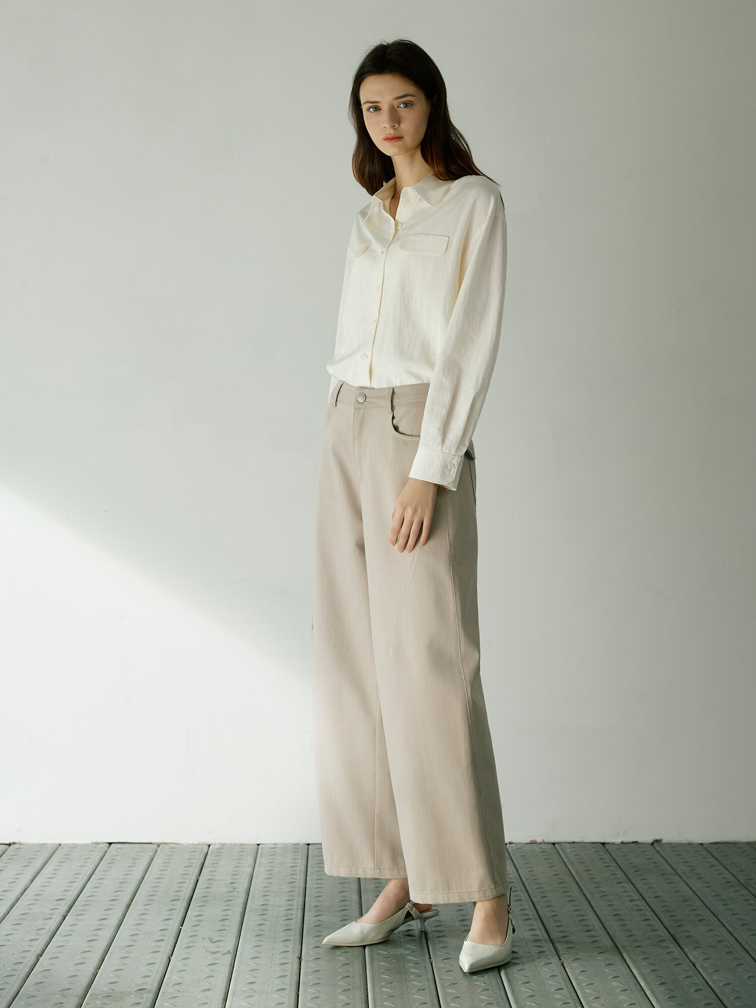 코튼 플랩 포켓 테이퍼드 팬츠 (BEIGE)