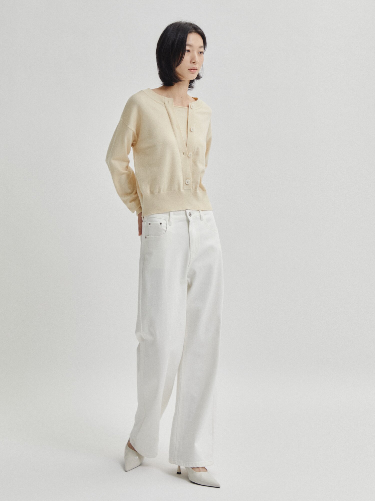 투웨이 버튼 라운드넥 풀오버 니트 (CREAM)