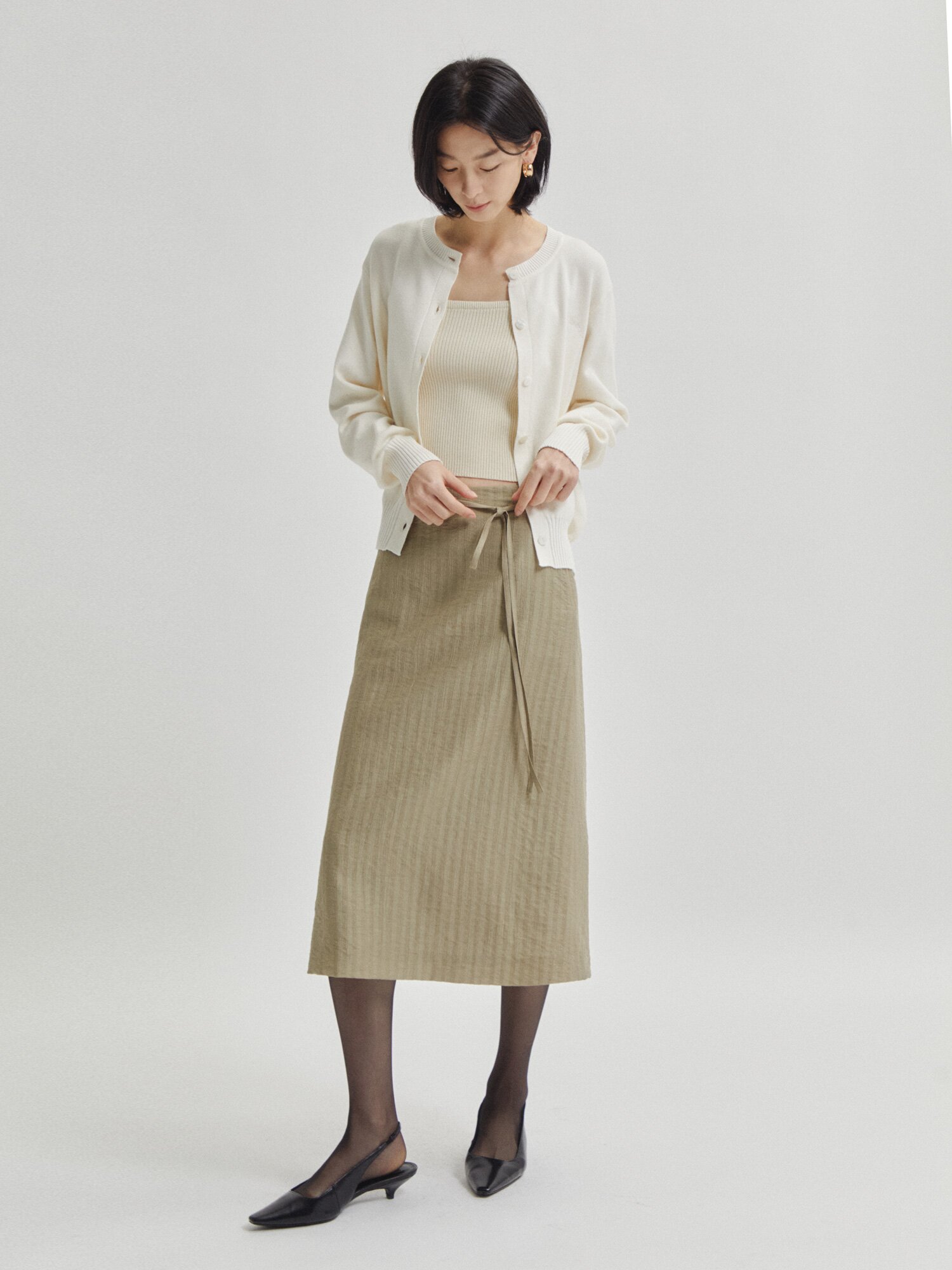 벨티드 링클 A라인 스커트 (LIGHT KHAKI)