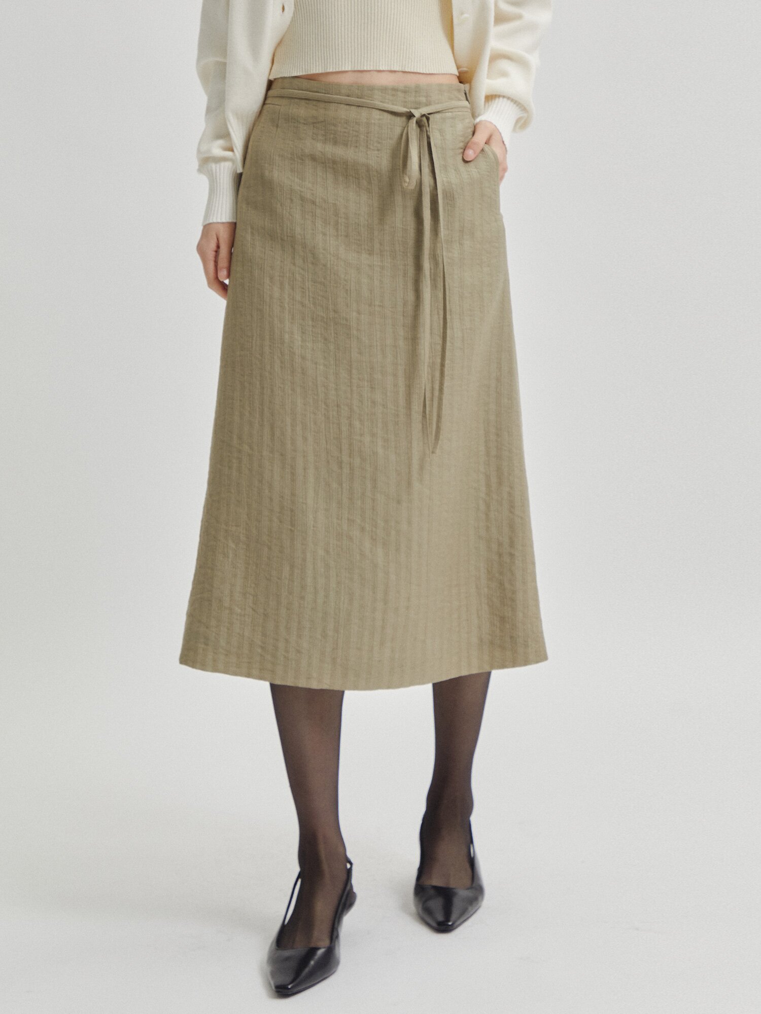 벨티드 링클 A라인 스커트 (LIGHT KHAKI)