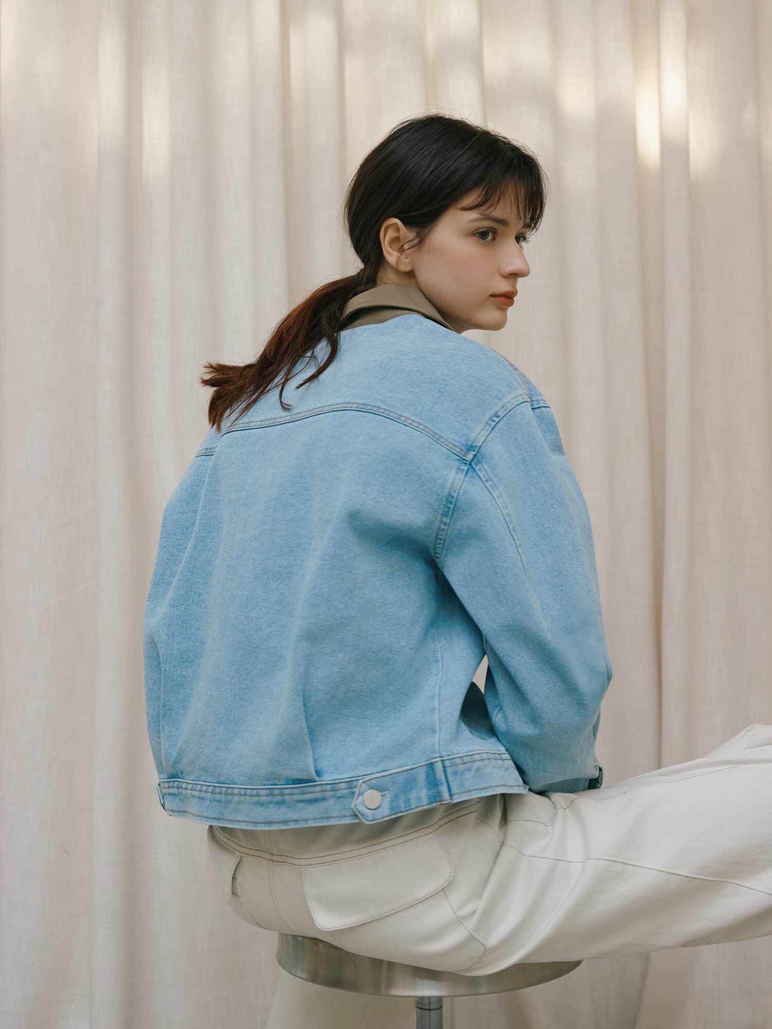 페이크 레더 배색 데님 재킷 (BLUE)