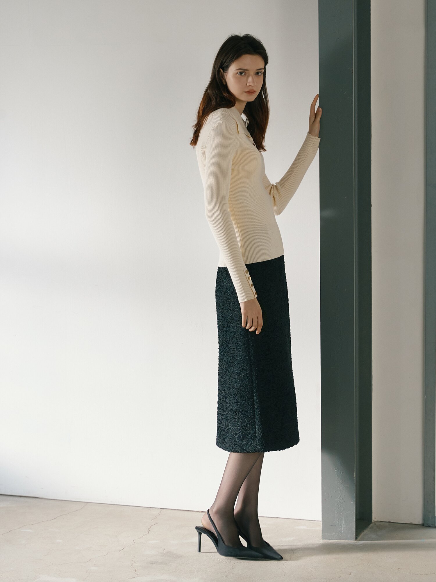 버튼 세일러 칼라 풀오버 니트 (IVORY)