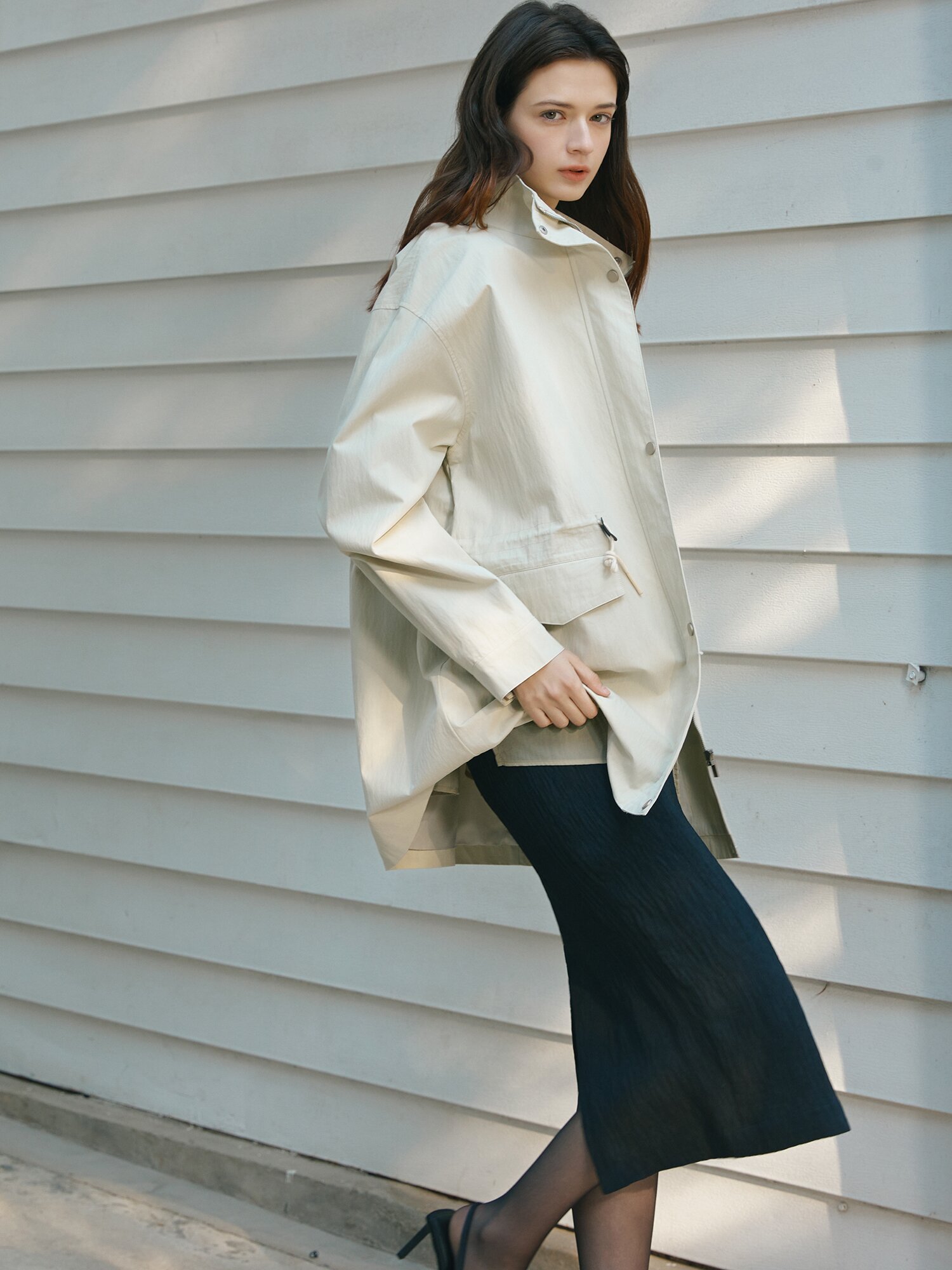 오버핏 스트링 하이넥 하프 재킷 (CREAM)