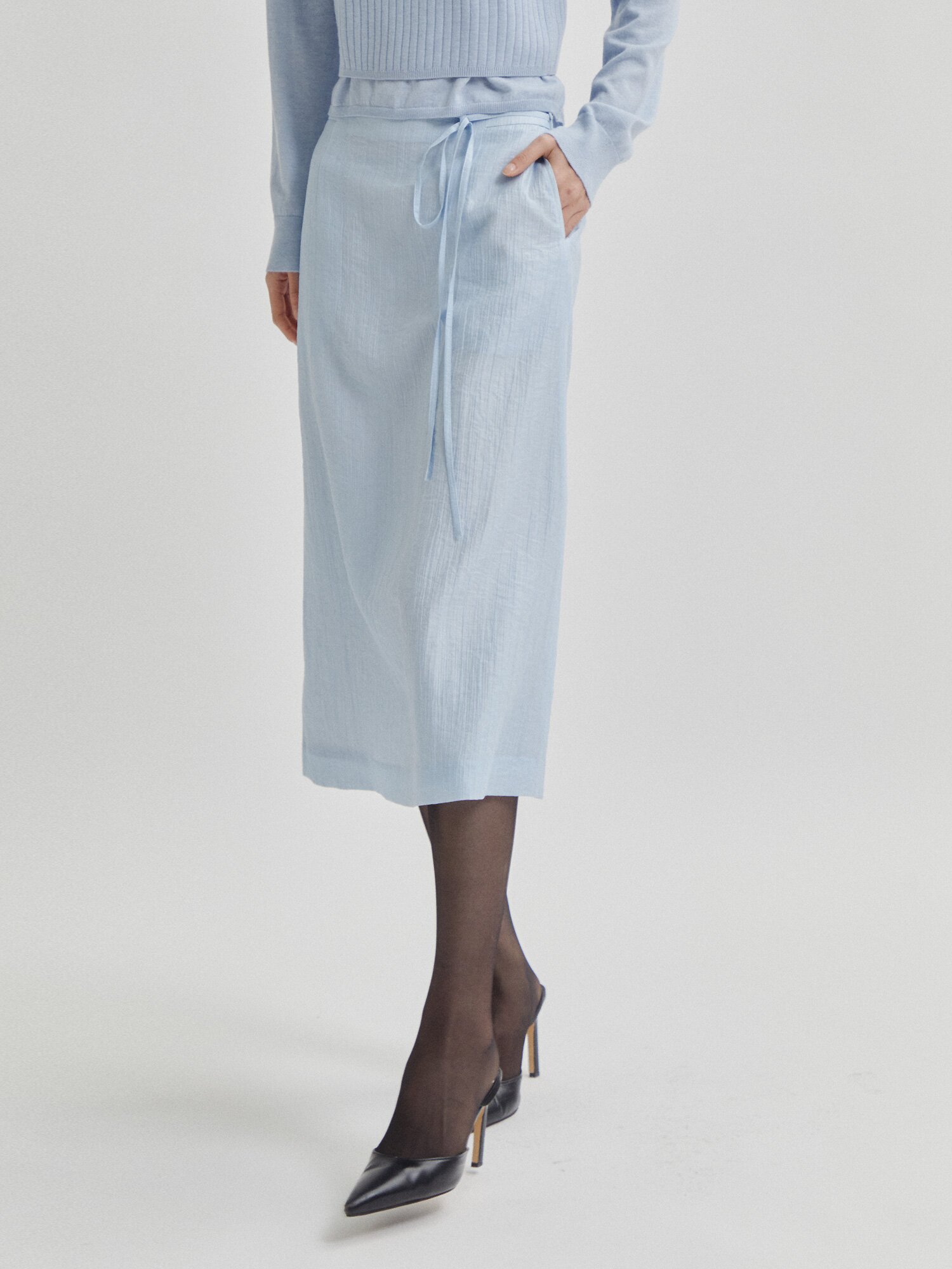 벨티드 링클 A라인 스커트 (LIGHT BLUE)