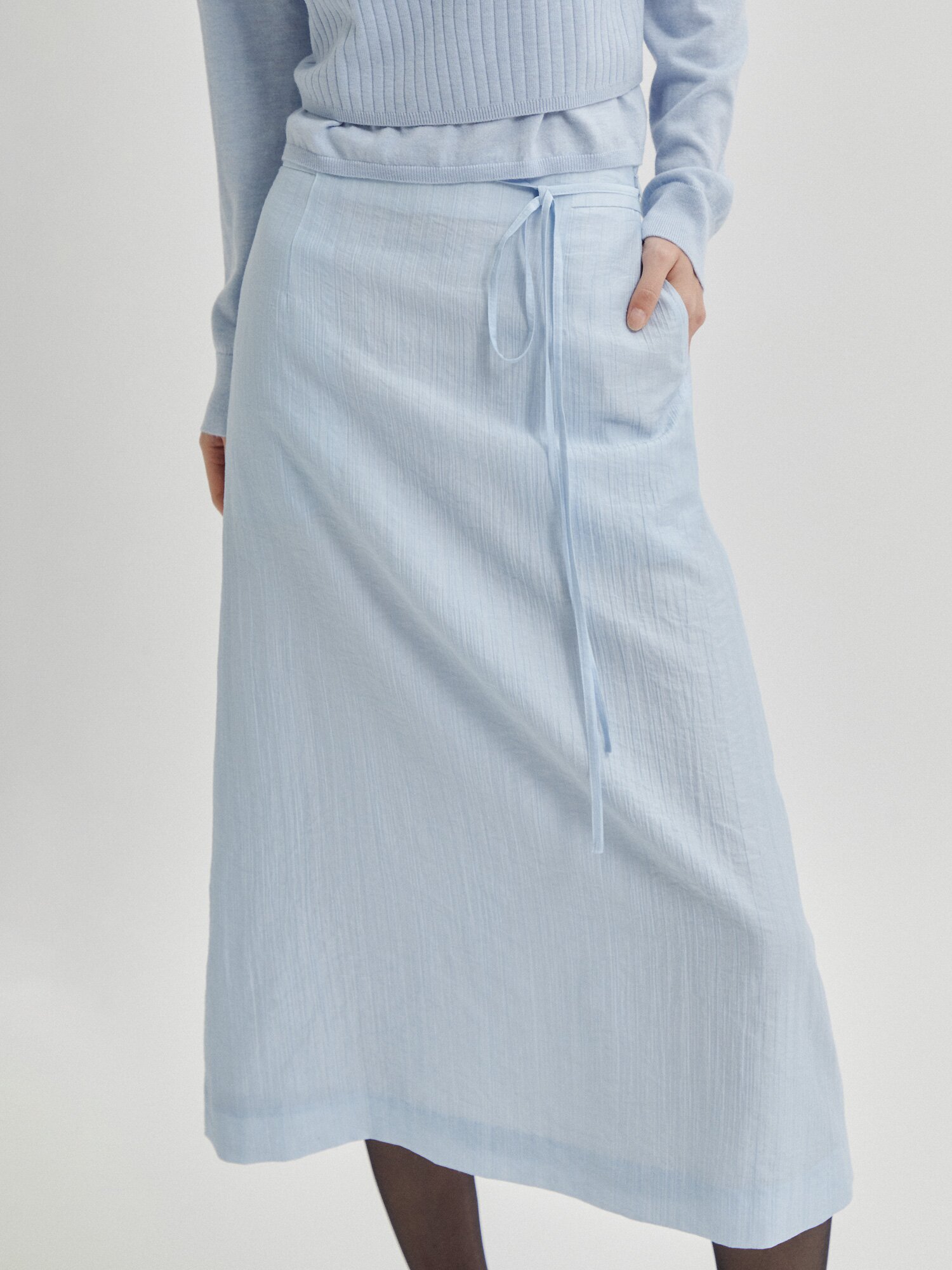 벨티드 링클 A라인 스커트 (LIGHT BLUE)