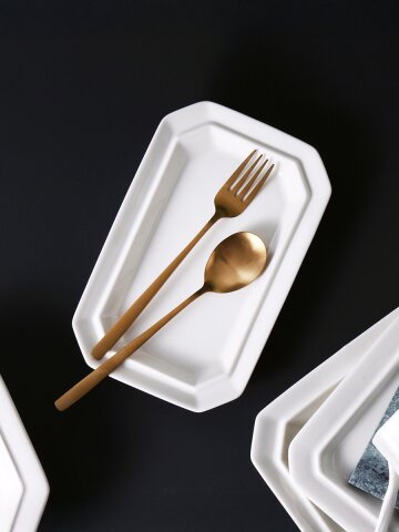 시라쿠스 프리즈 직팔각접시 23cm 