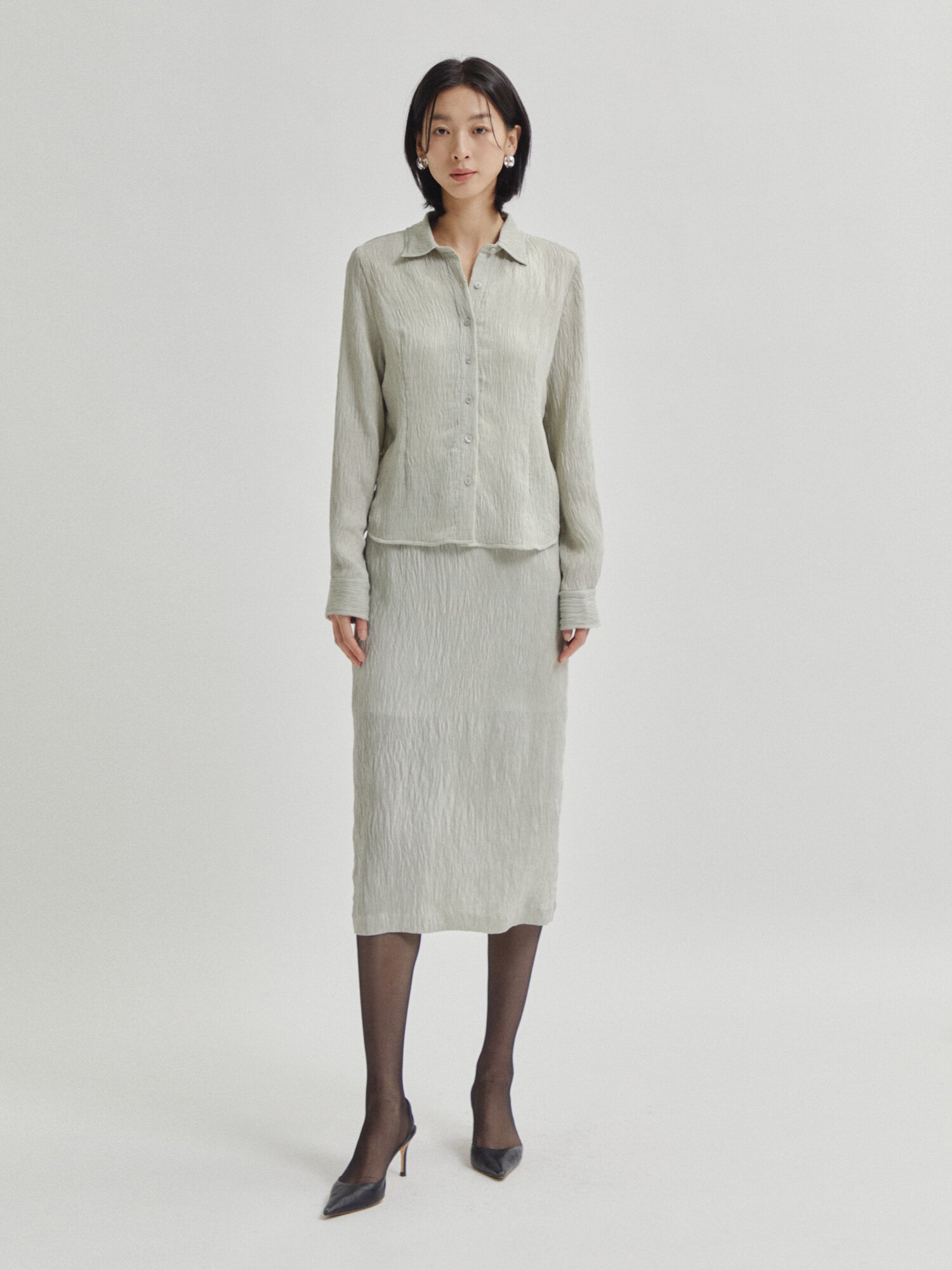 린넨 링클 슬림핏 블라우스 (LIGHT GREY)