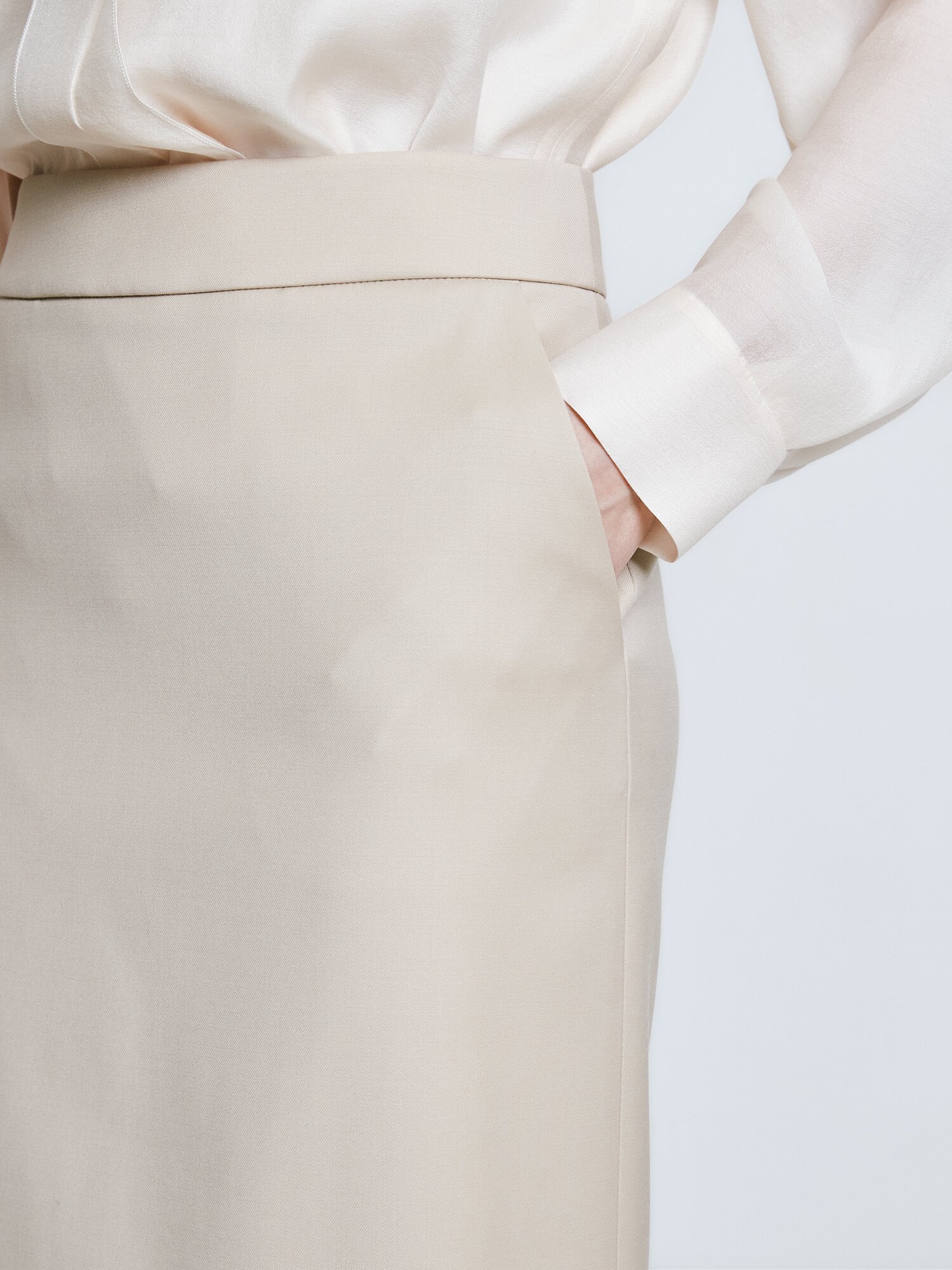 울 스판 H라인 미디 스커트 (BEIGE)
