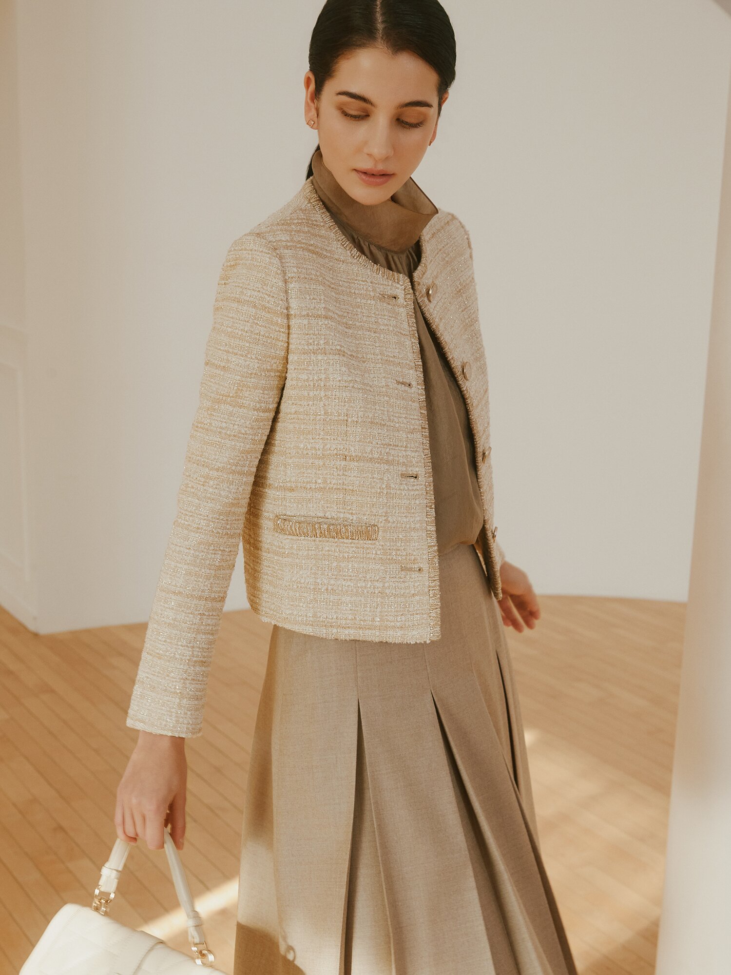 코튼 트위드 라운드넥 크롭 재킷 (BEIGE)