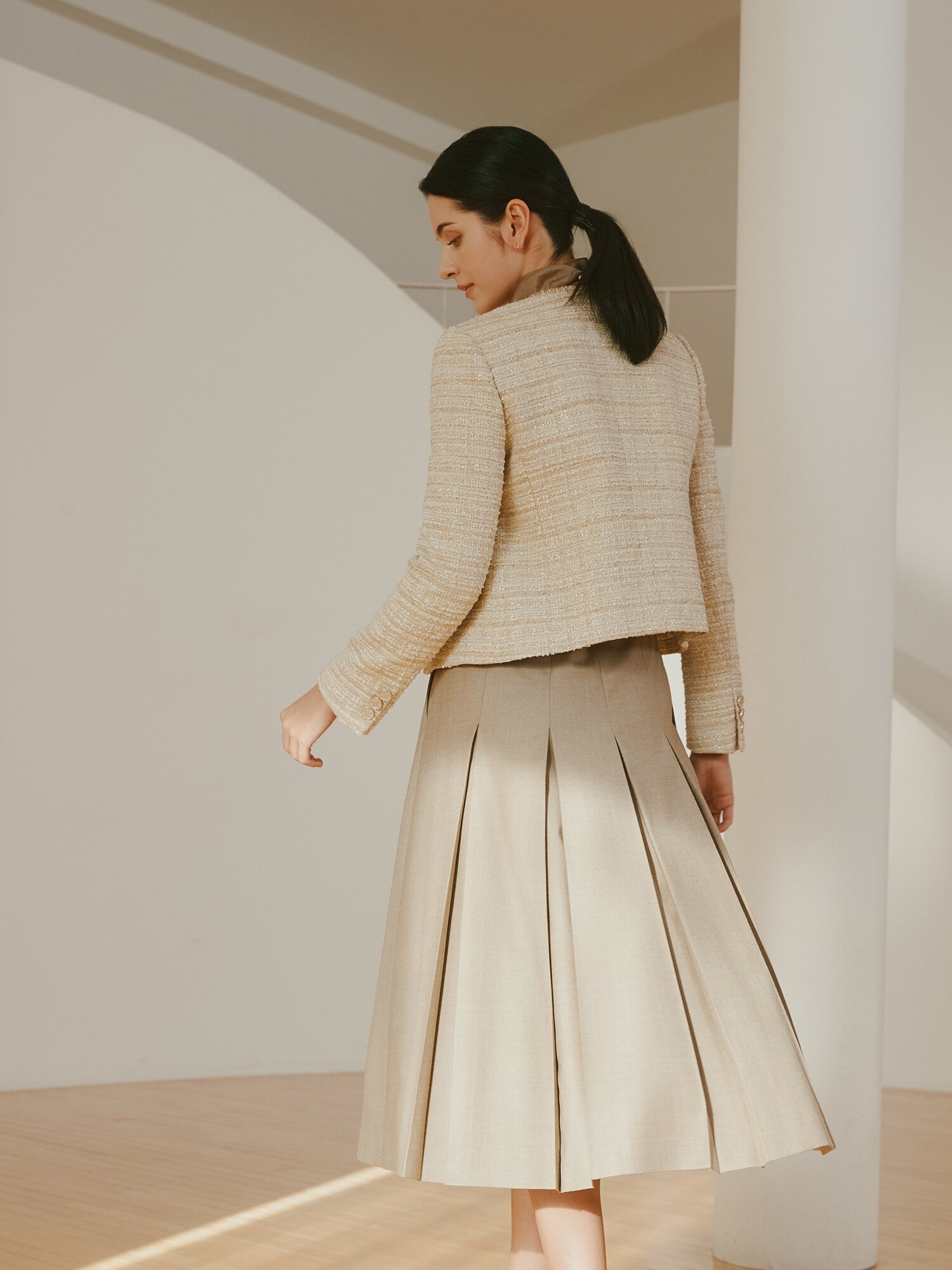 코튼 트위드 라운드넥 크롭 재킷 (BEIGE)