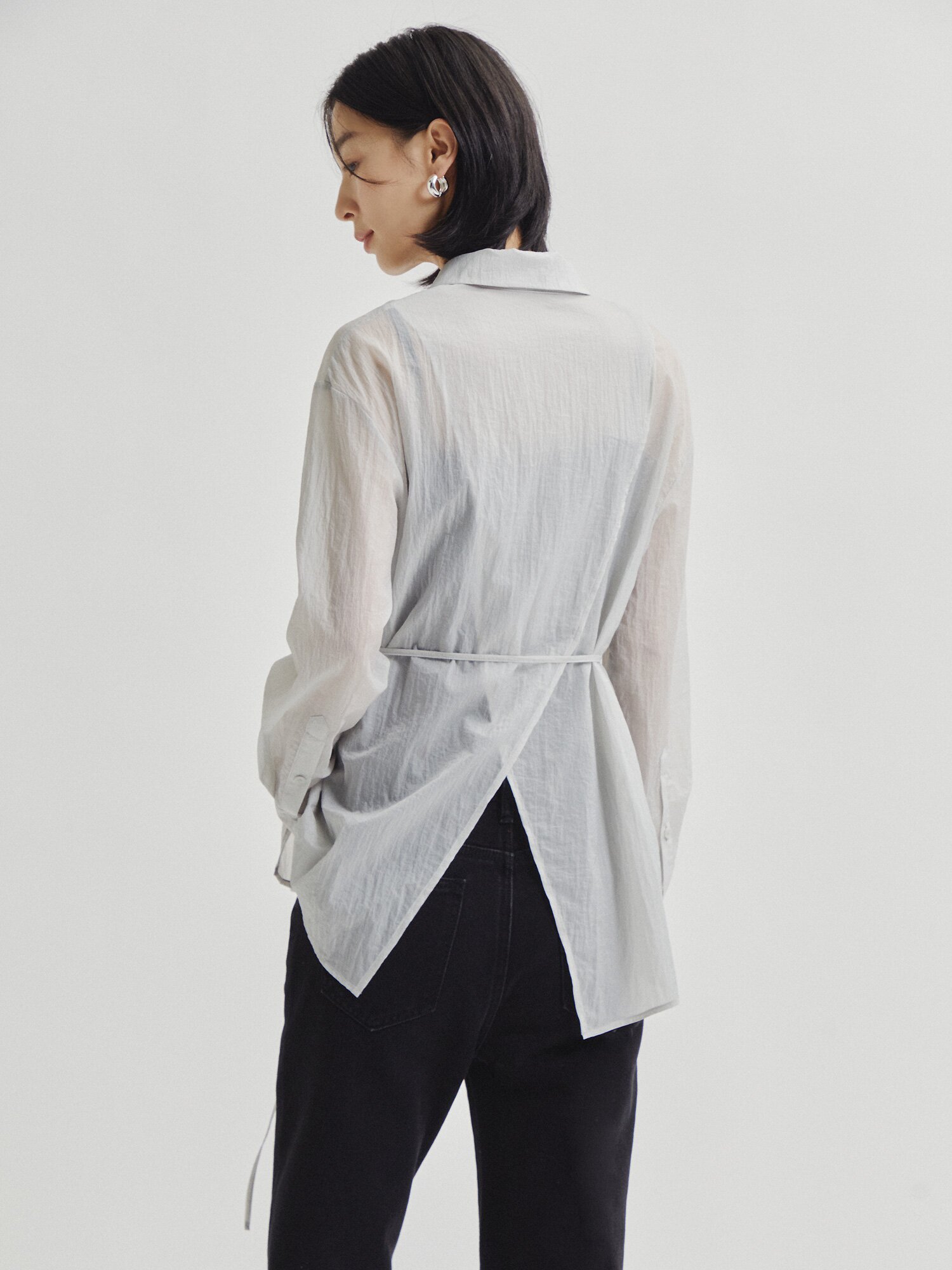 사선 슬릿 투웨이 블라우스 (LIGHT GREY)