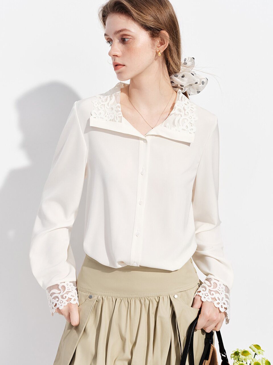 5/11 예약배송_WD_Lace collar button blouse