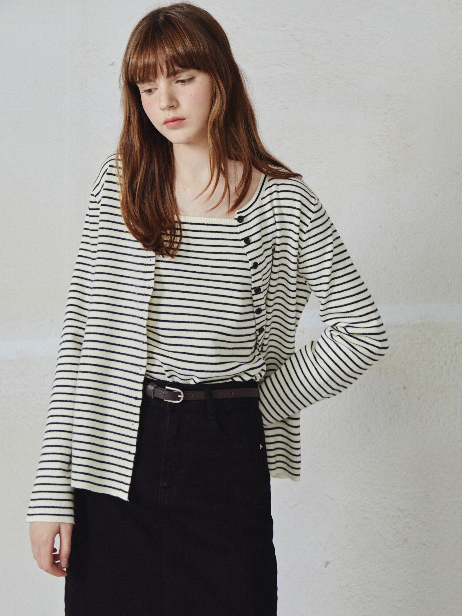 스트라이프 라운드넥 니트 가디건 (IVORY)