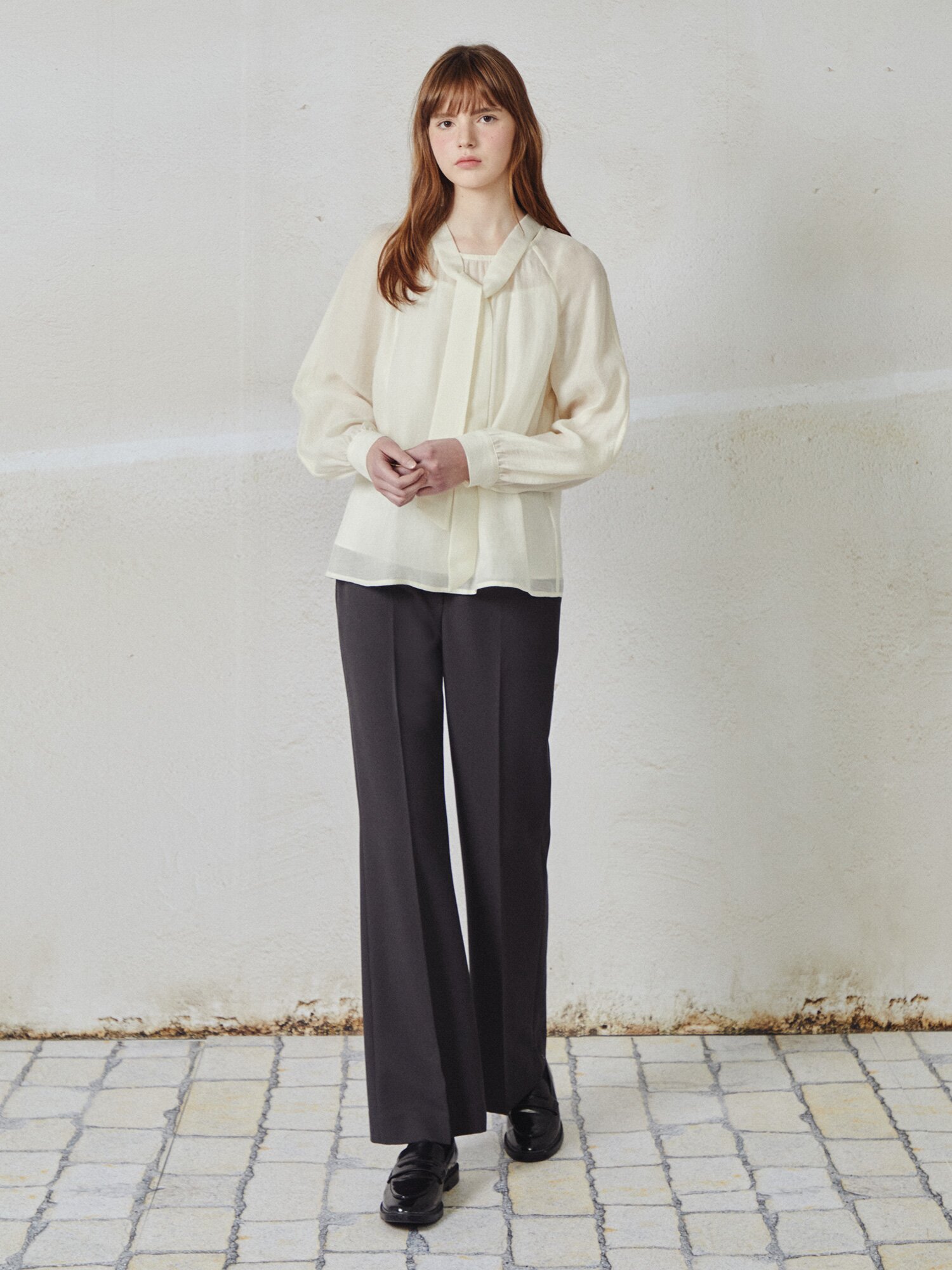 타이넥 볼륨 블라우스 (CREAM)