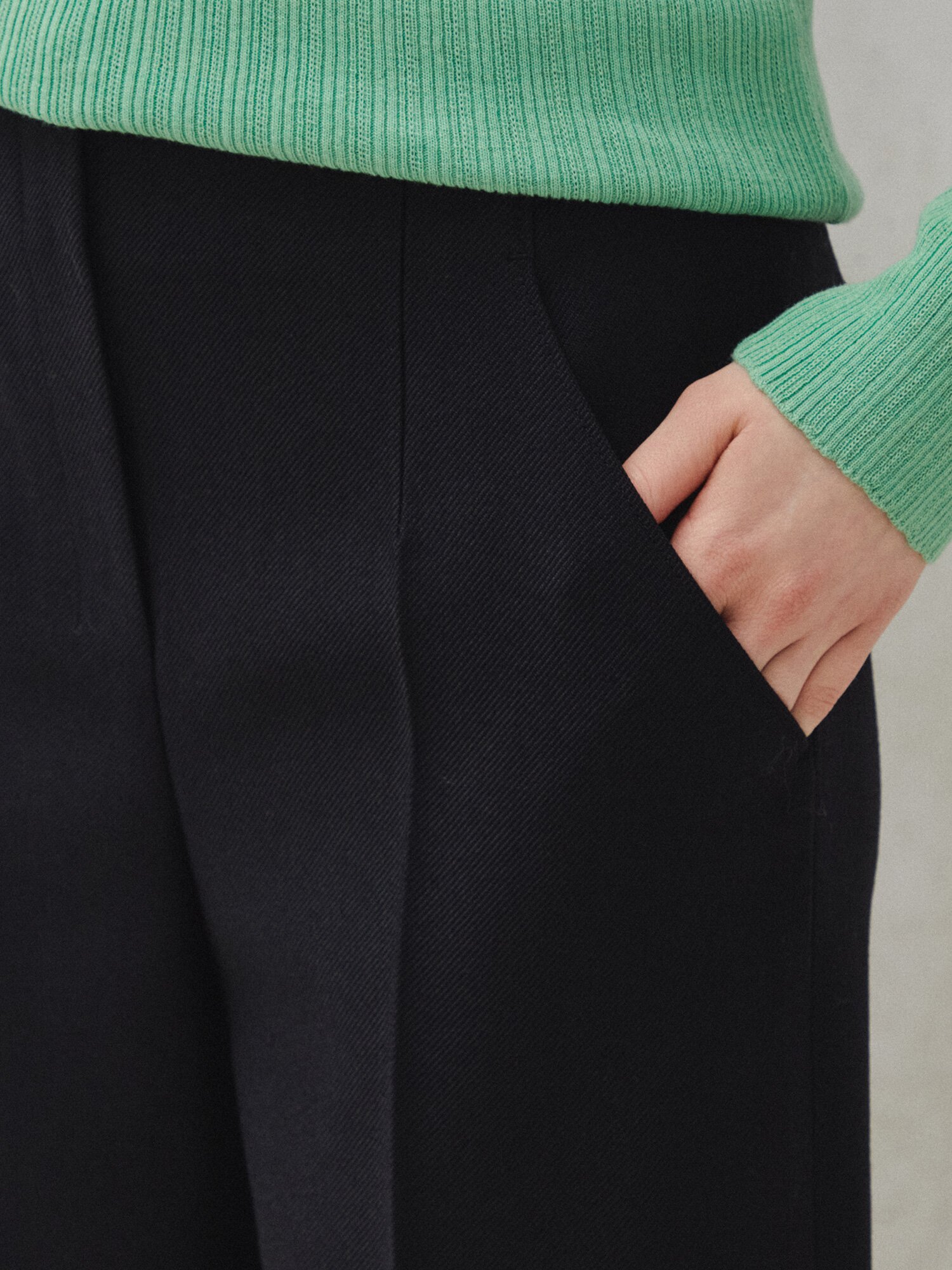 데일리 밸런스 슬랙스 팬츠 (NAVY)