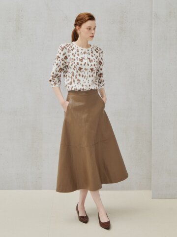 소프트 레더 플레어 스커트 