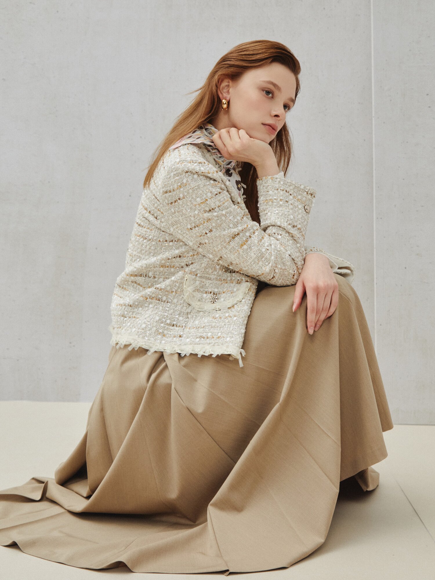 체인 포인트 플리츠 스커트 (BEIGE)