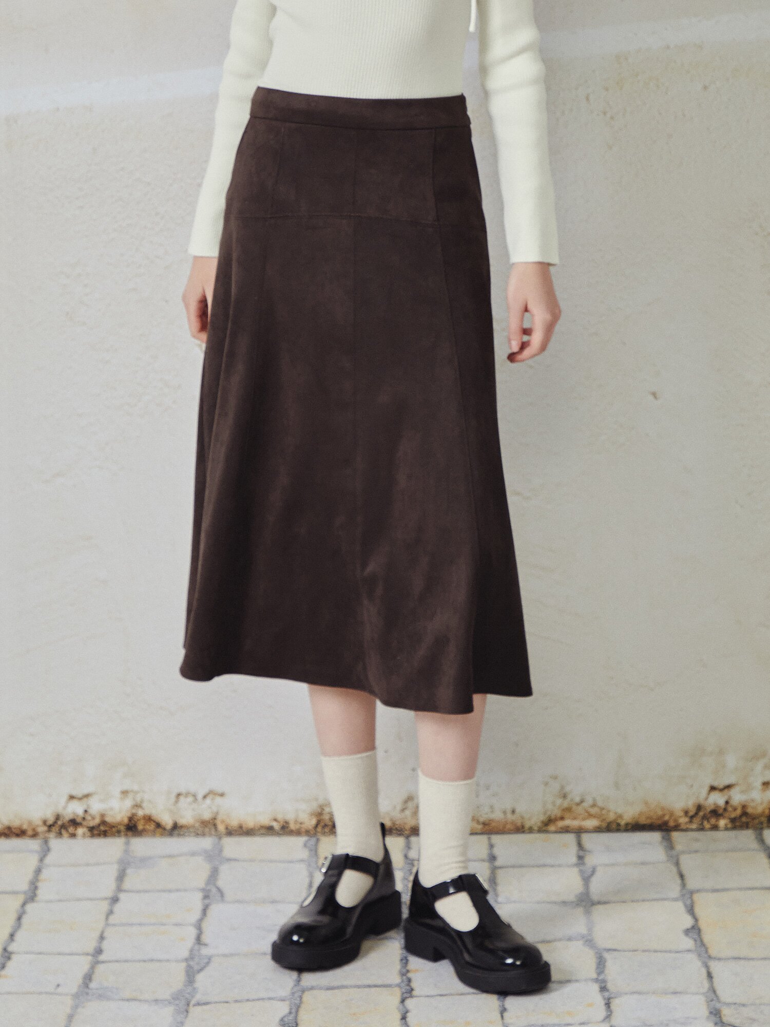 페이크 스웨이드 A라인 스커트 (DARK BROWN)
