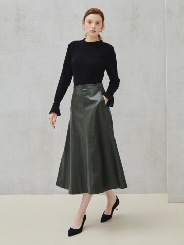소프트 레더 플레어 스커트 