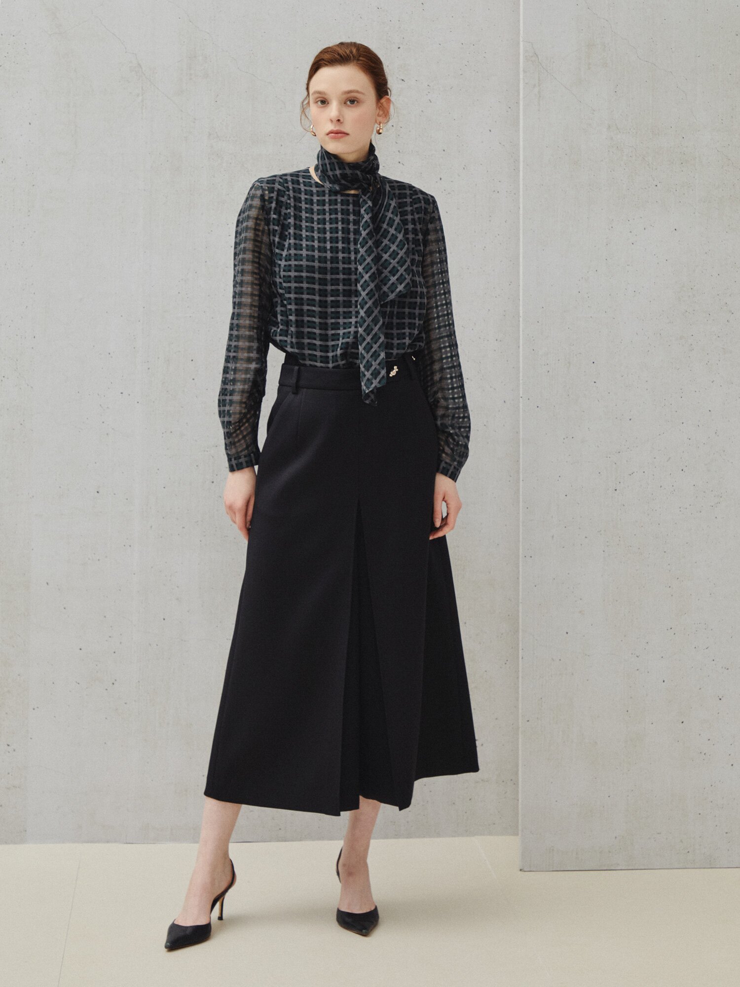 체크 머플러 세트 쉬어 블라우스 (CHECK GREEN)