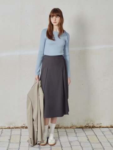 벨티드 플리츠 스커트 