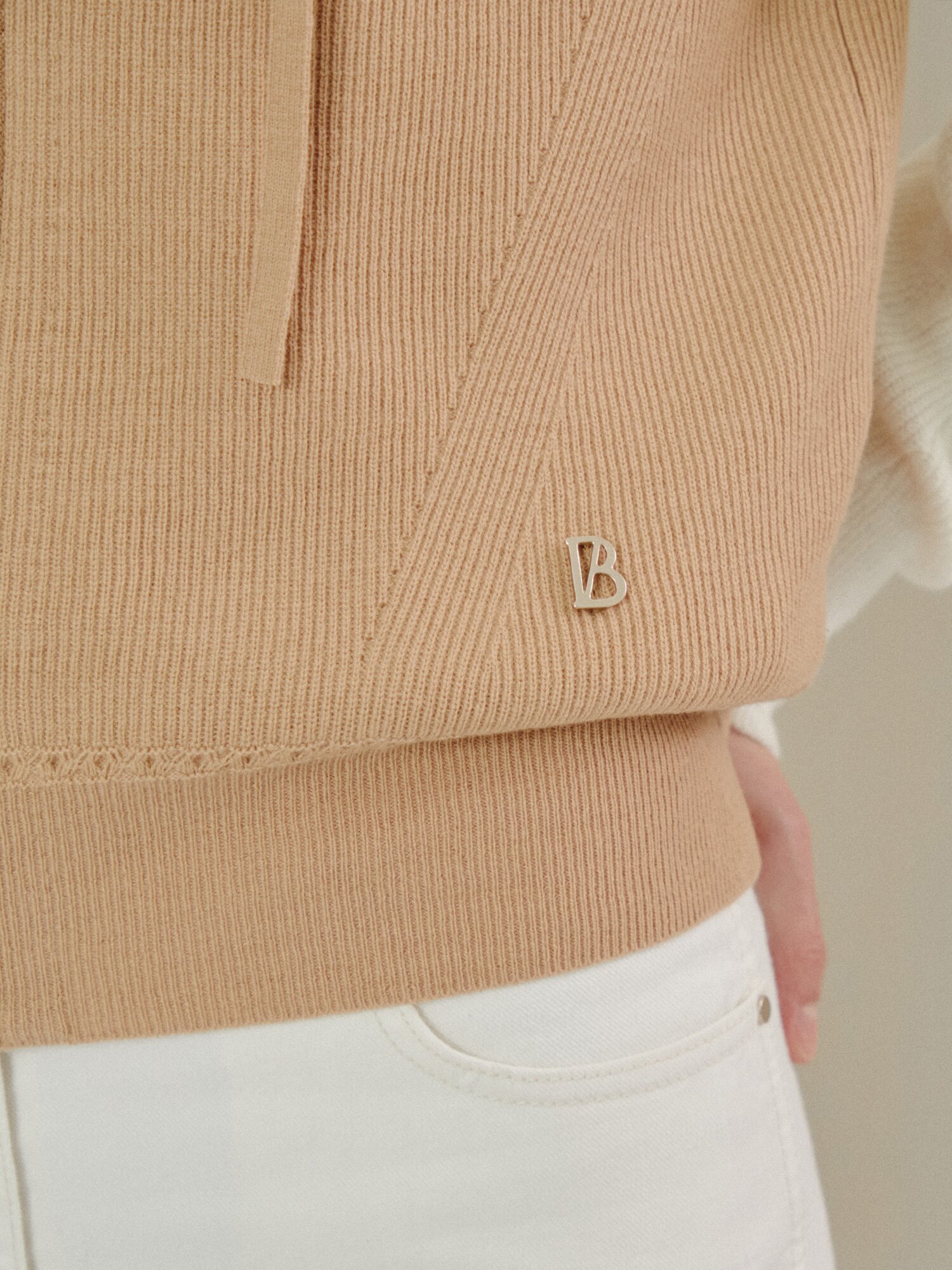 라이트 니트 후디드 베스트 (CAMEL)