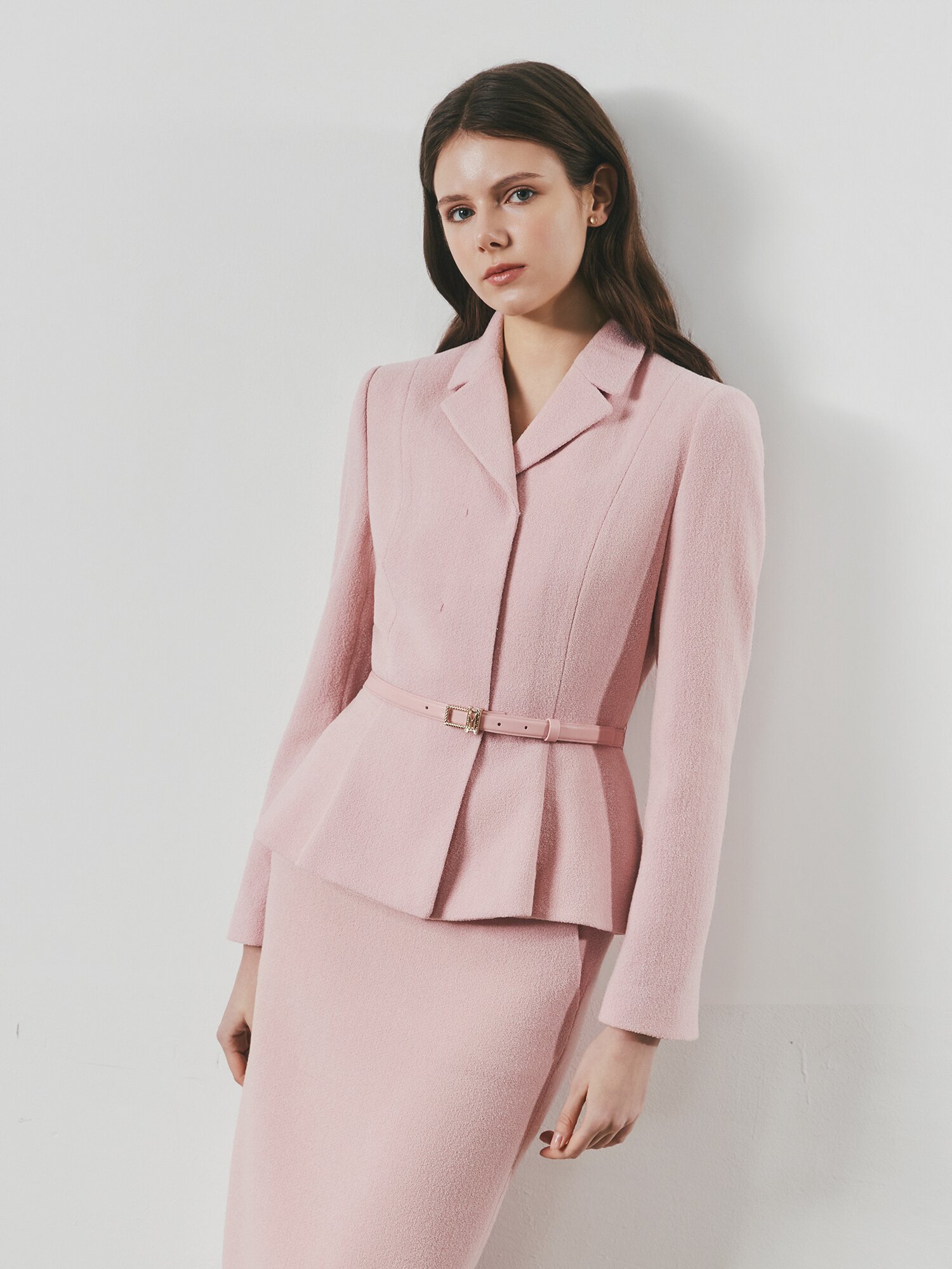 벨티드 오픈 칼라 페플럼 재킷 (PINK)