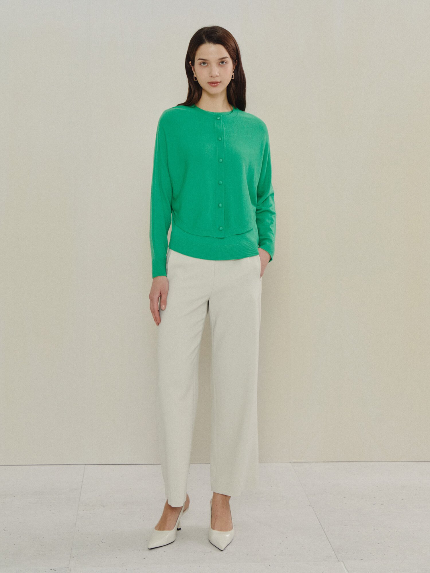 소프트 스트레이트 슬랙스 팬츠 (LIGHT BEIGE)