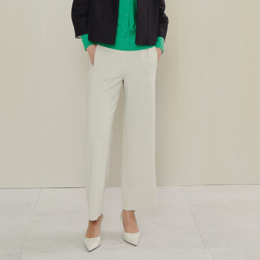 소프트 스트레이트 슬랙스 팬츠 (LIGHT BEIGE)