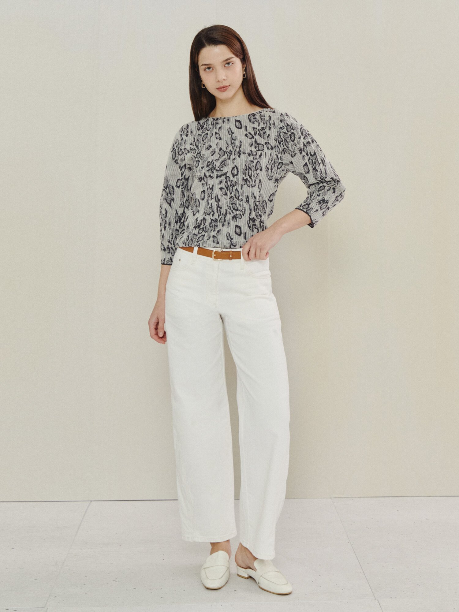 아트 패턴 슬림 풀오버 니트 (LIGHT GREY)