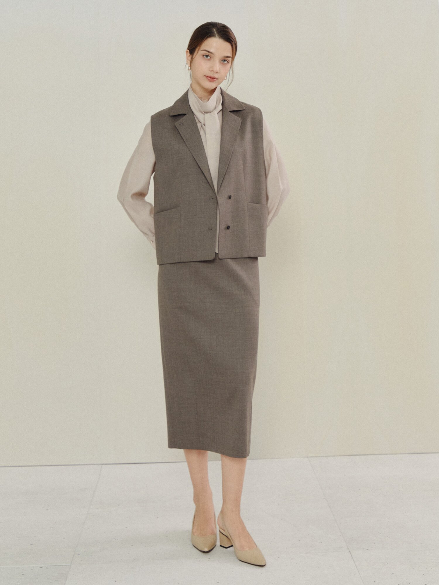 백밴딩 슬릿 미디 스커트 (SEPIA GREY)