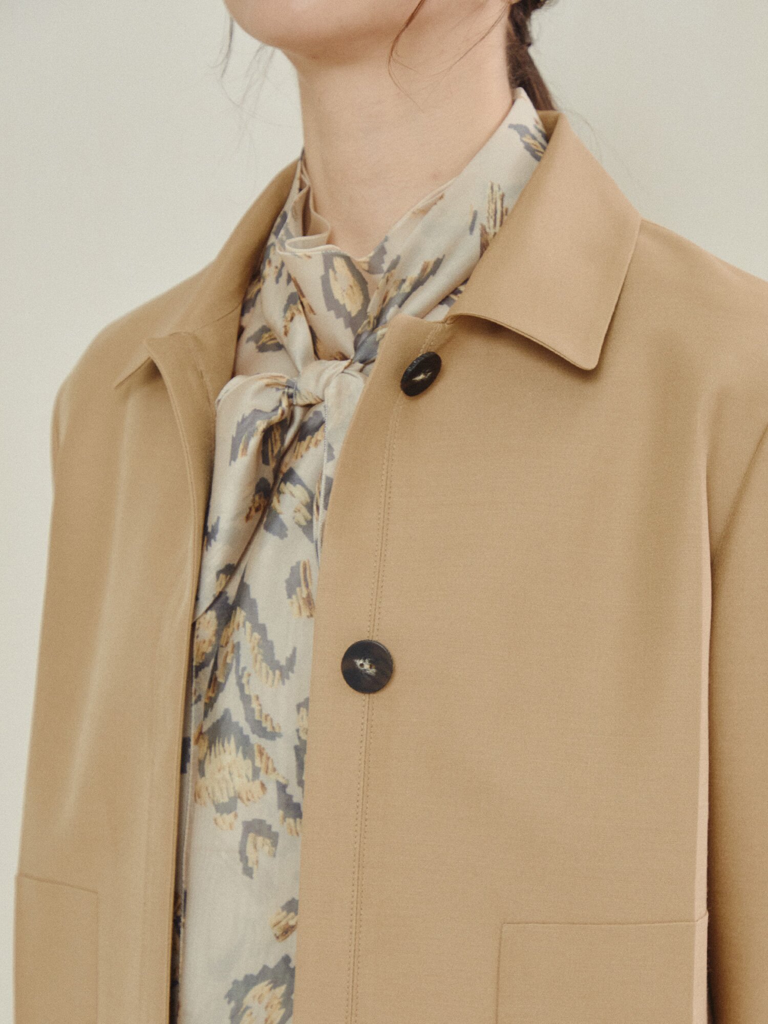 클래식 숏 테일러드 미니멀 싱글 재킷 (BEIGE)