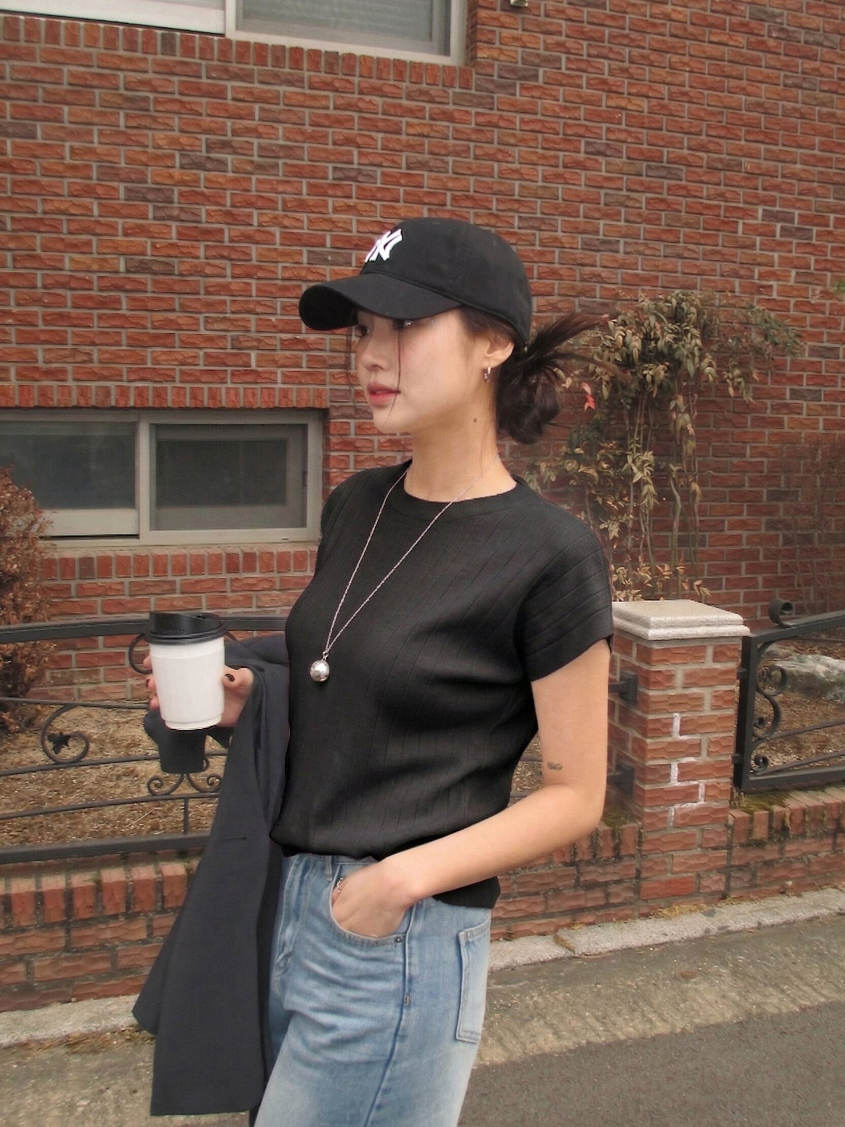 골지 라운드넥 풀오버 니트 (BLACK)