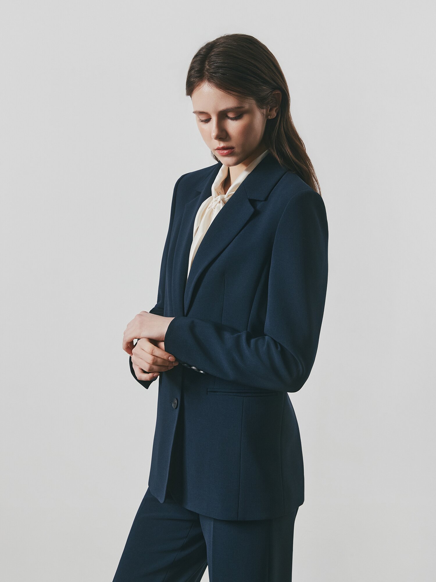 테일러드 싱글 투버튼 재킷 (NAVY)