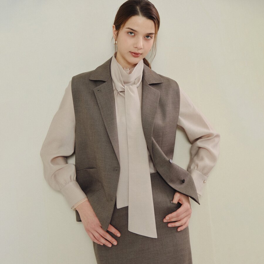미니멀 테일러드 슬리브리스 베스트 (SEPIA GREY)