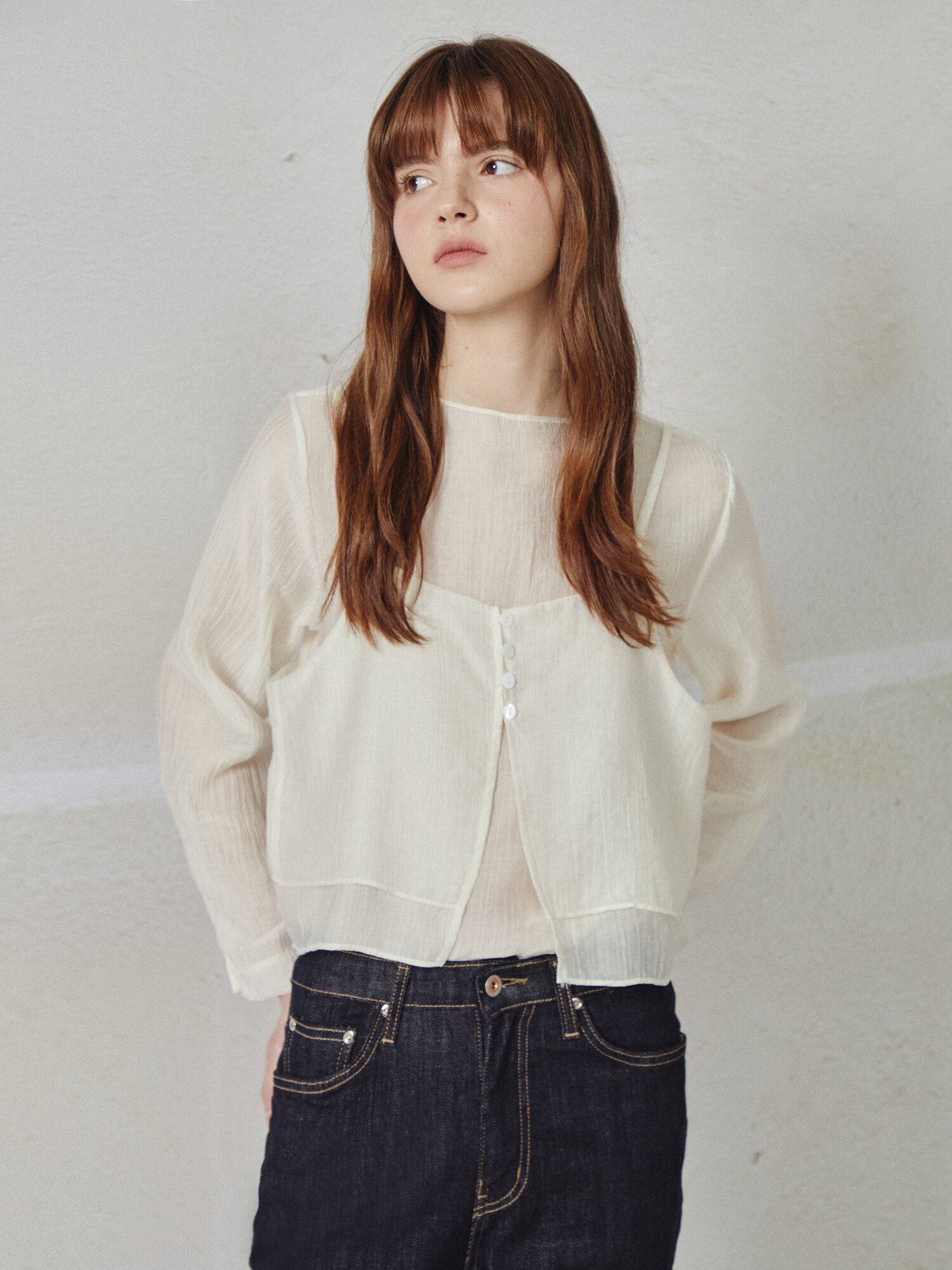 뷔스티에 라운드넥 블라우스 (CREAM)