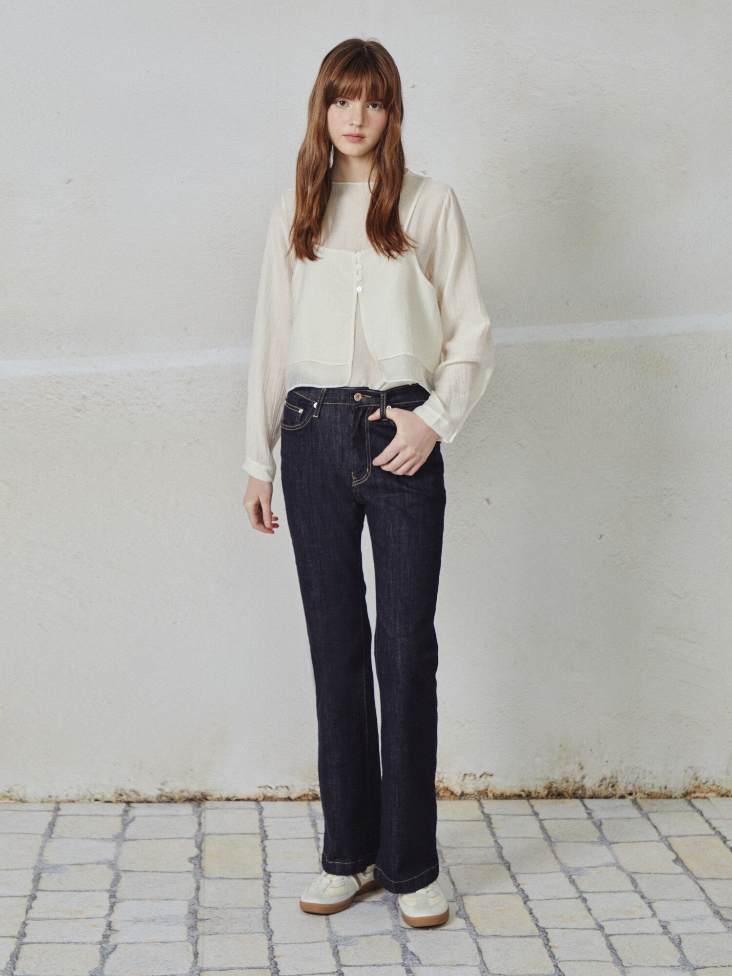 뷔스티에 라운드넥 블라우스 (CREAM)