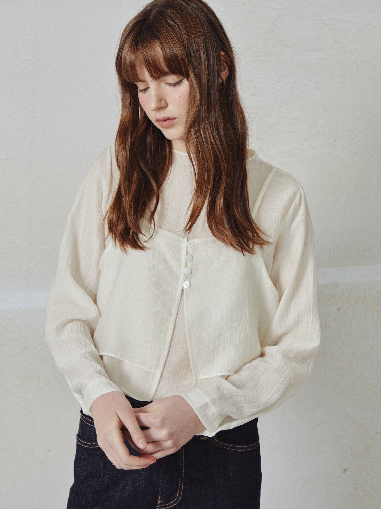 뷔스티에 라운드넥 블라우스 (CREAM)