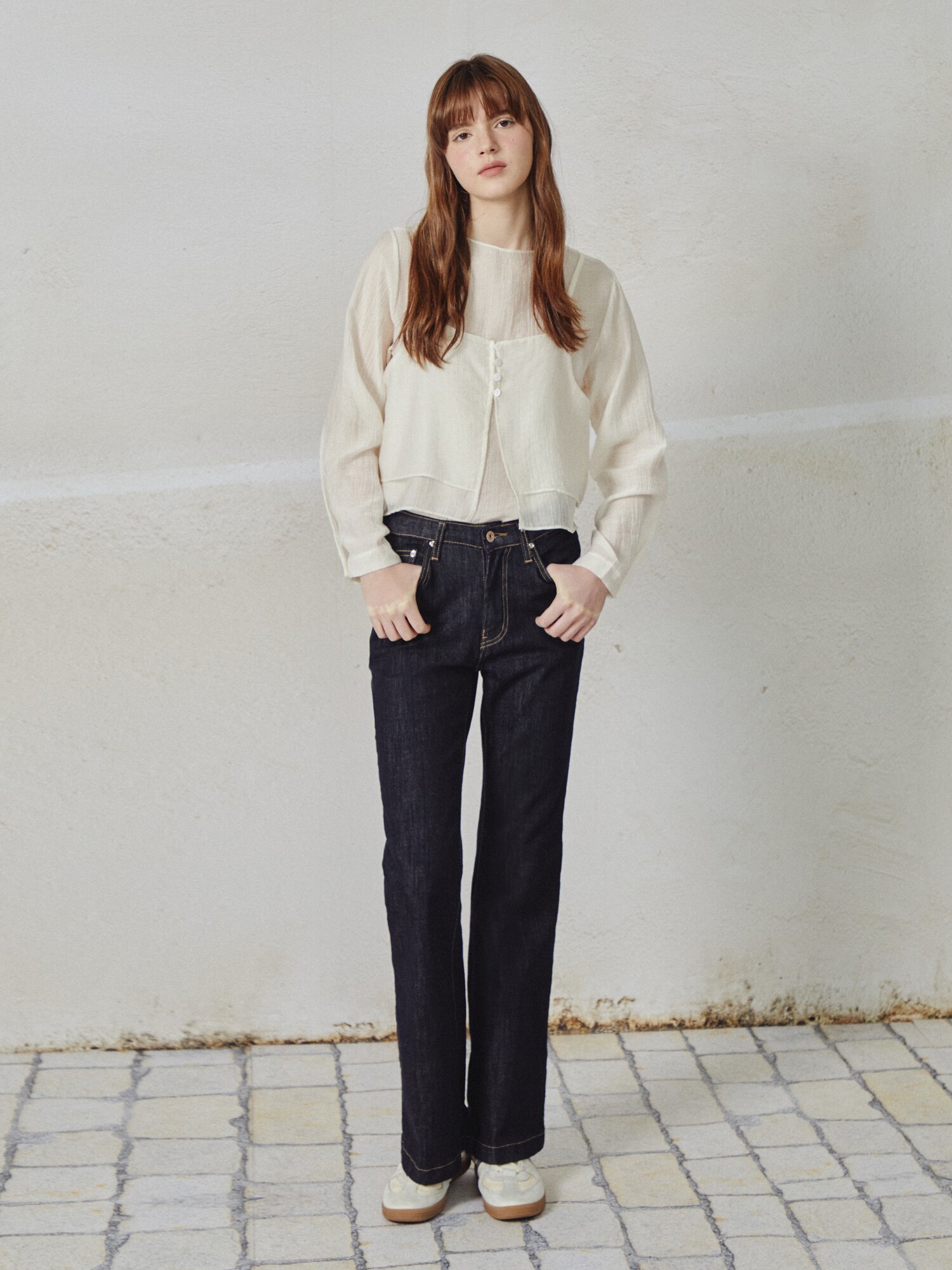 뷔스티에 라운드넥 블라우스 (CREAM)