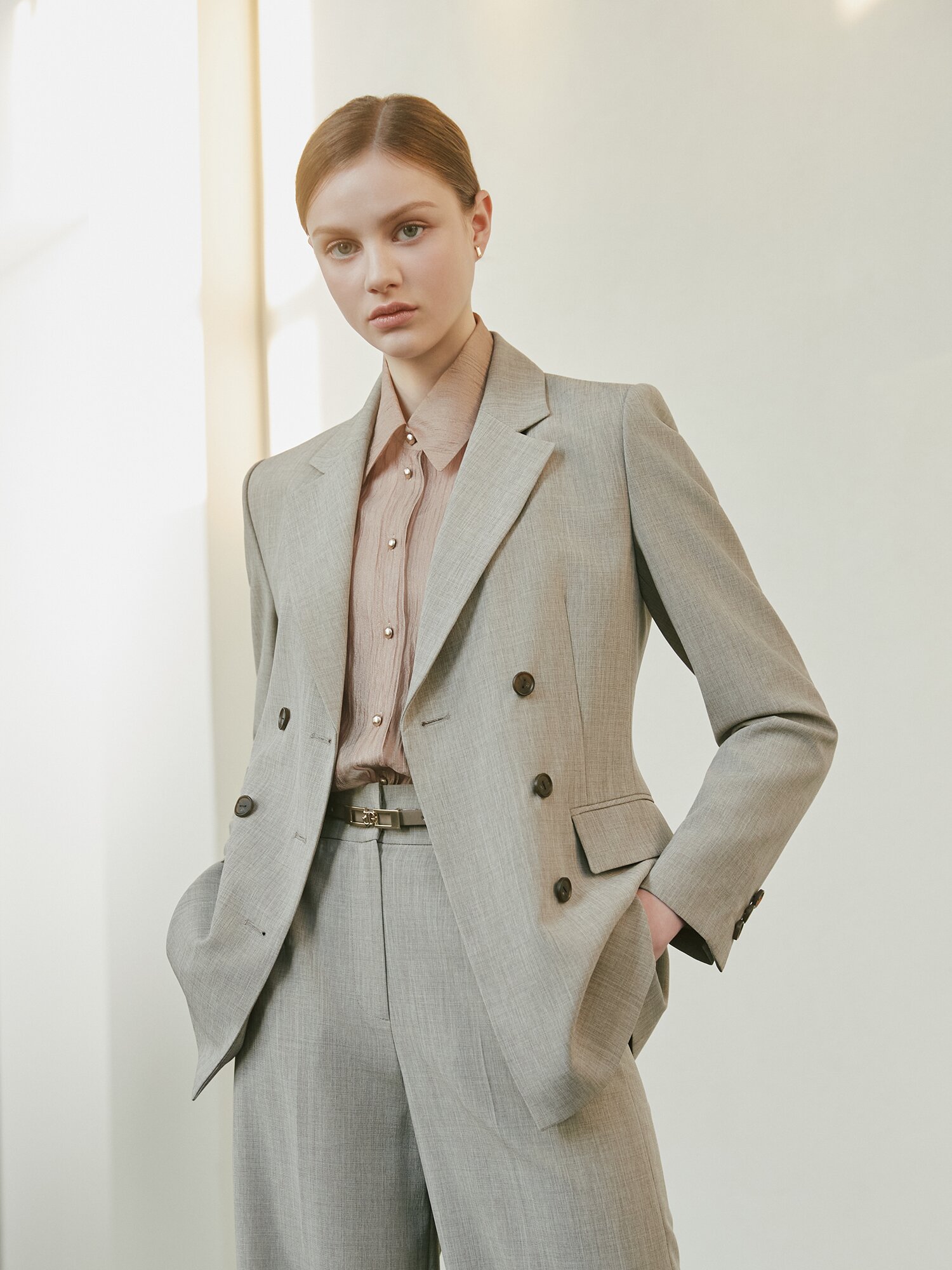 시스루 링클 블라우스 +이너 세트 (LIGHT BROWN)