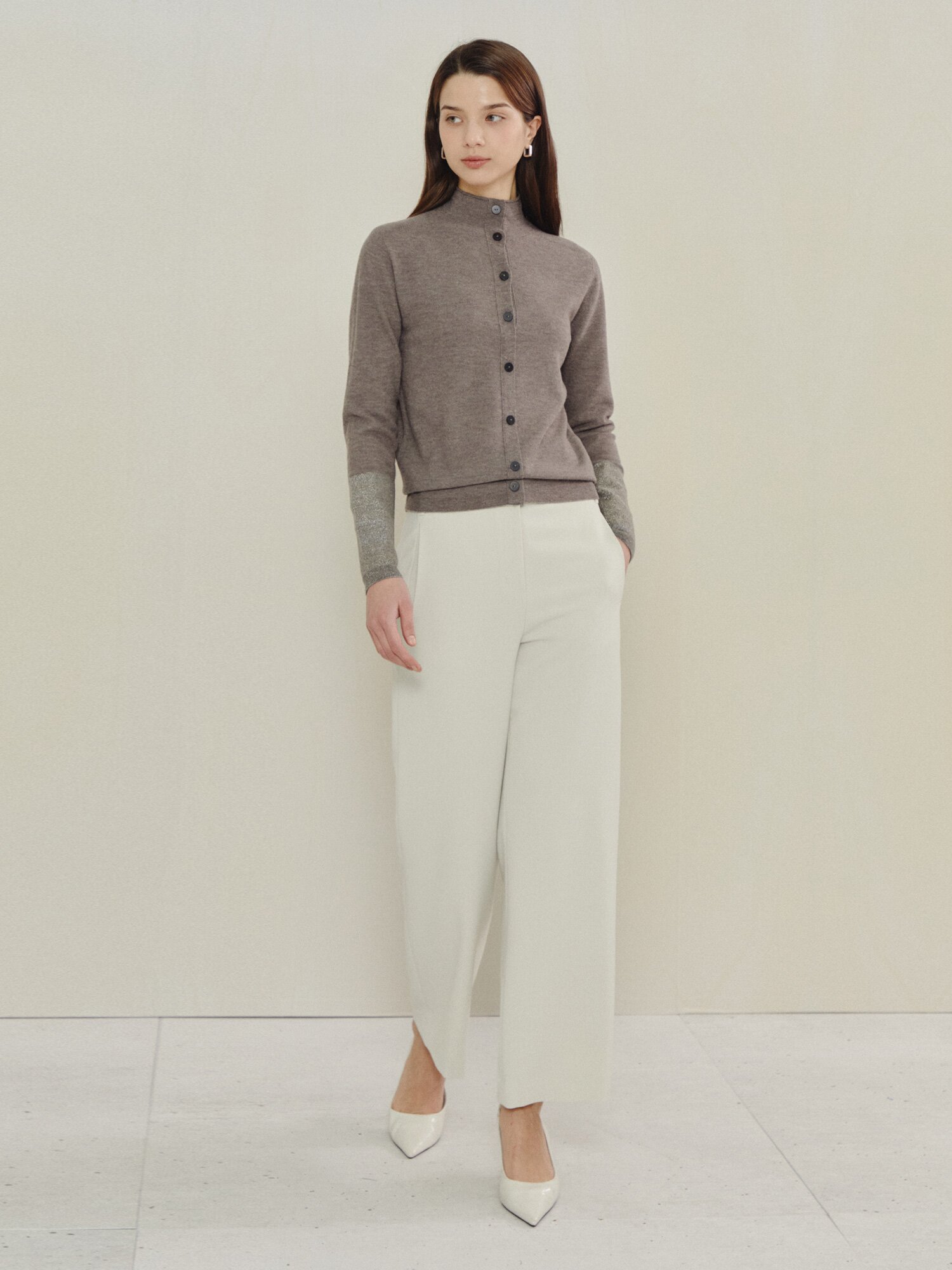 에센셜 하프넥 울 니트 탑 (BROWN)