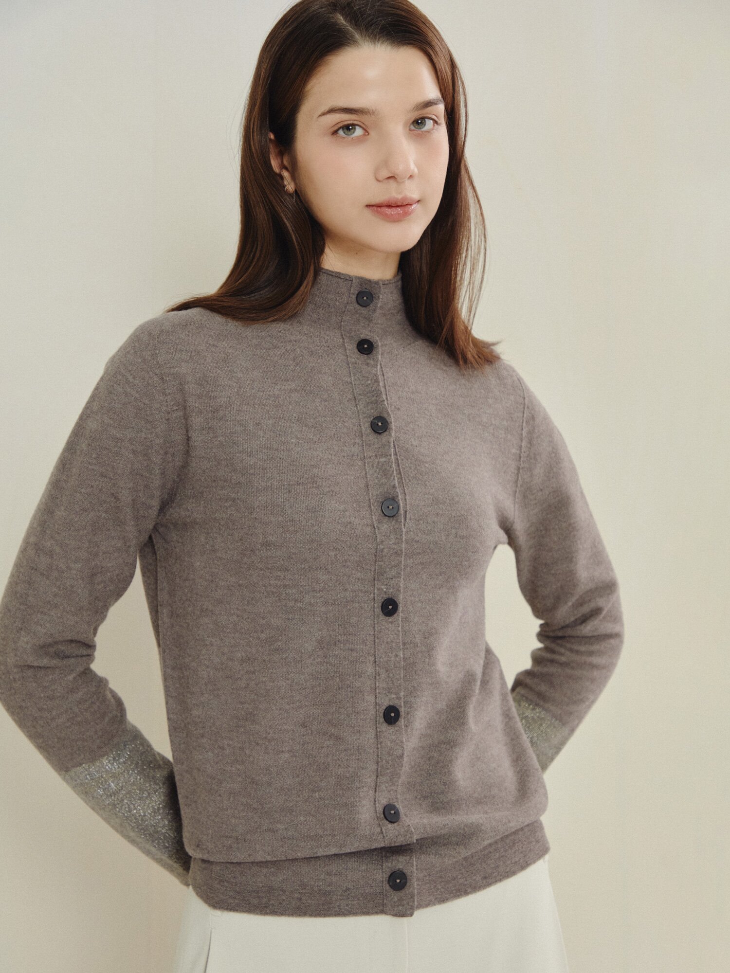 에센셜 하프넥 울 니트 탑 (BROWN)