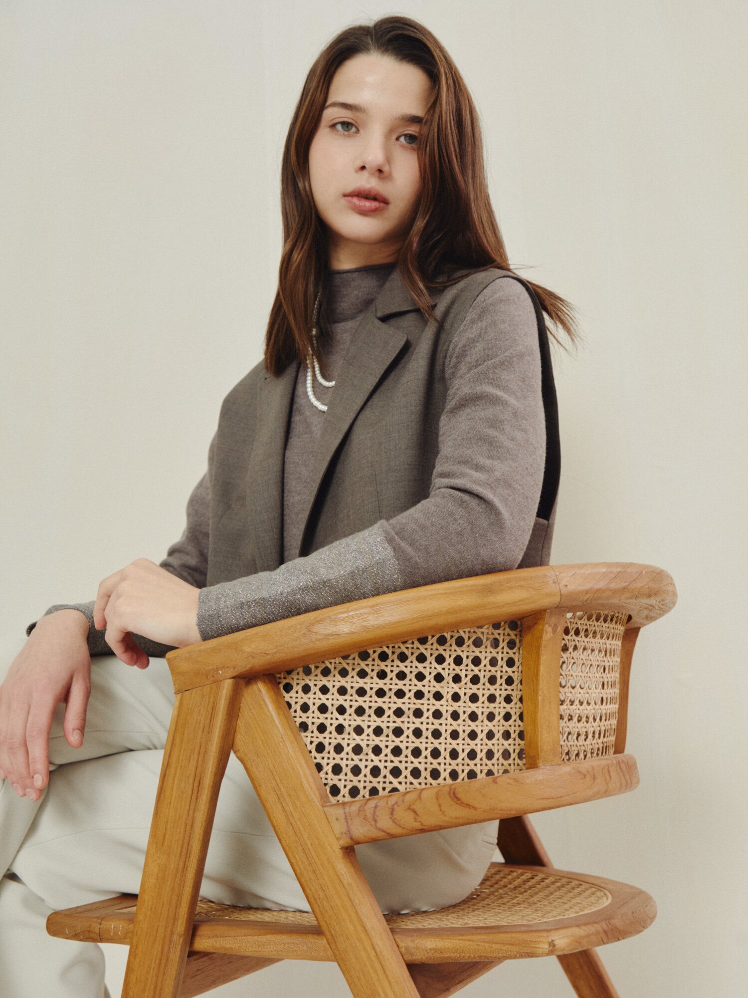 에센셜 하프넥 울 니트 탑 (BROWN)