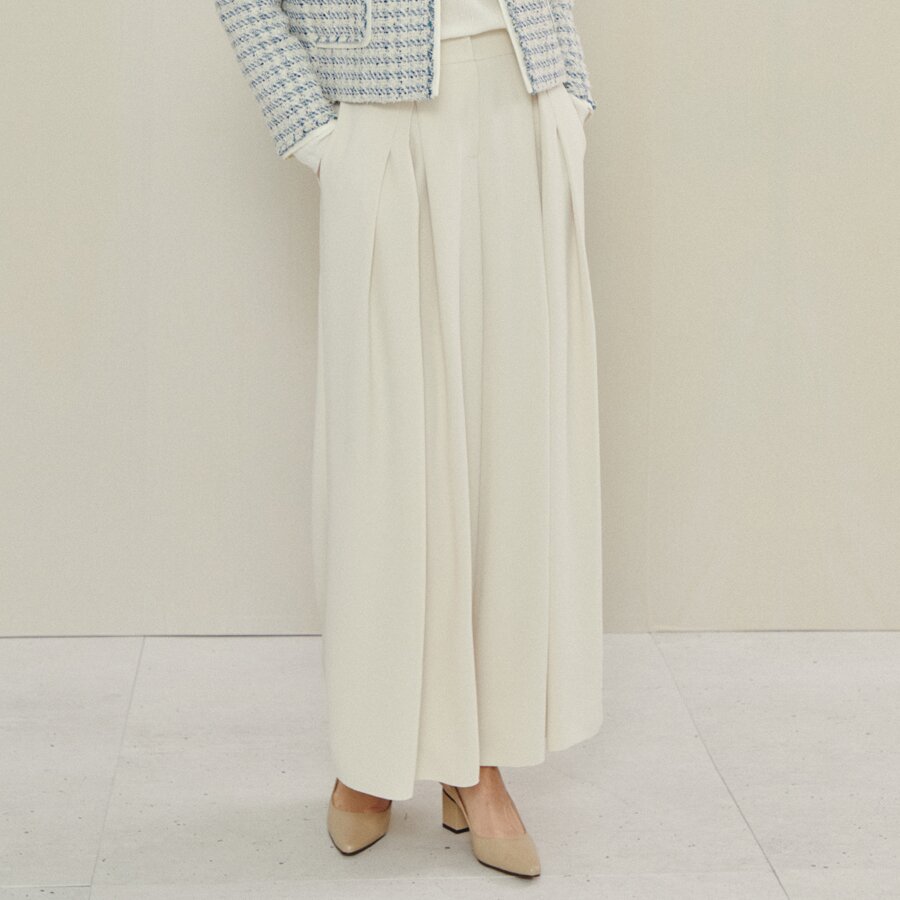 플로우 플리츠 롱 와이드 팬츠 (LIGHT BEIGE)