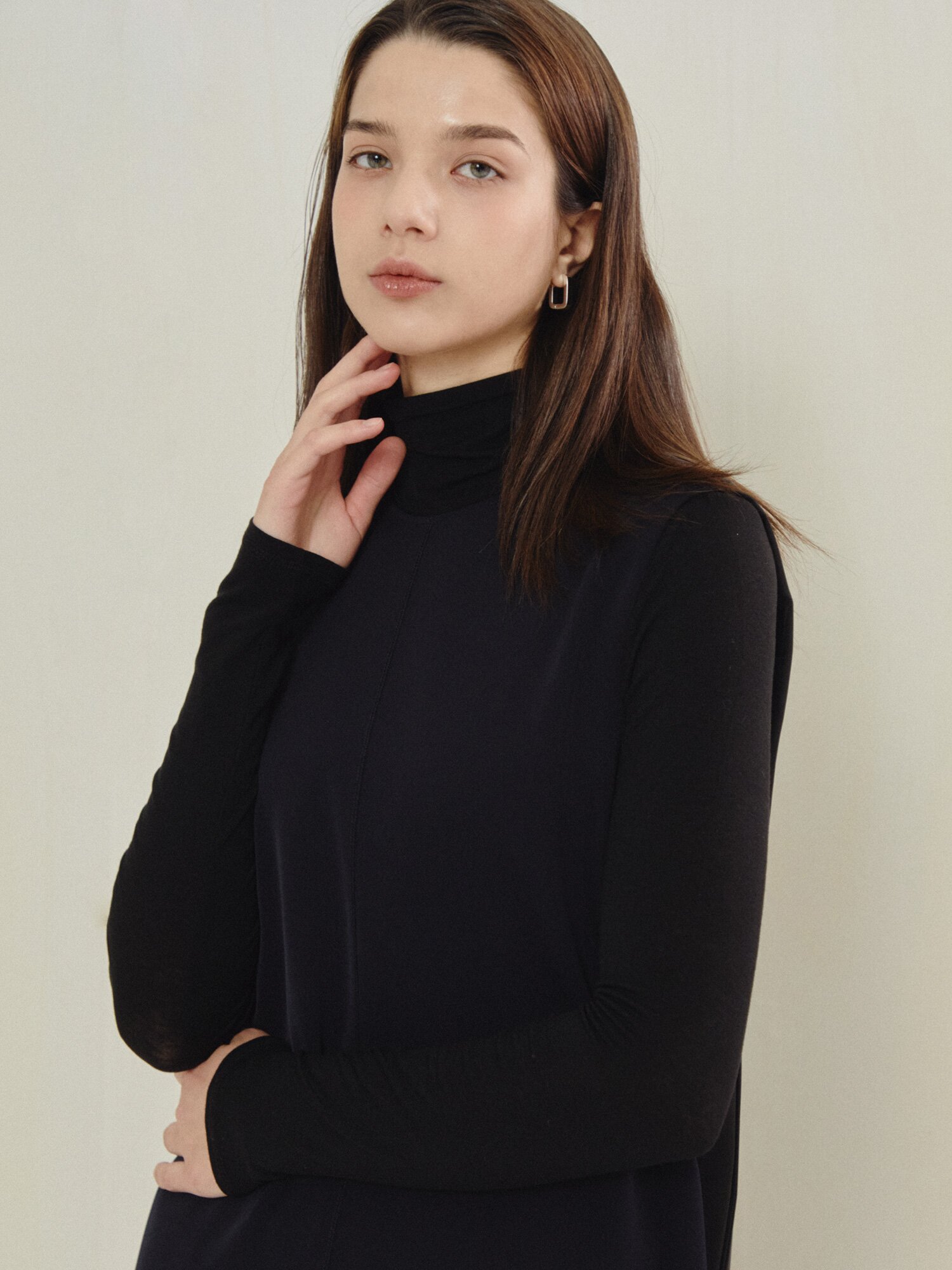 에센셜 플리츠 레이어드 원피스 세트 (DARK NAVY)