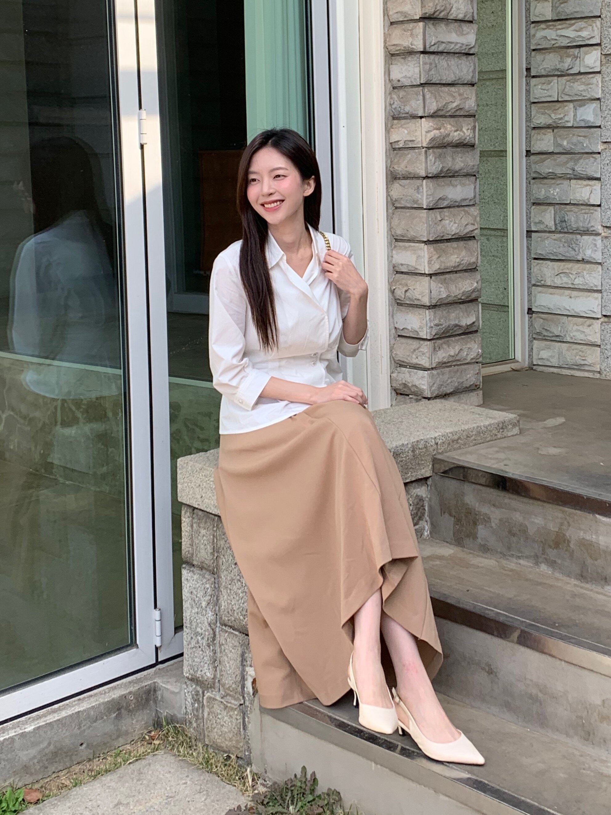 언밸런스 턱 플레어 스커트 (BEIGE)